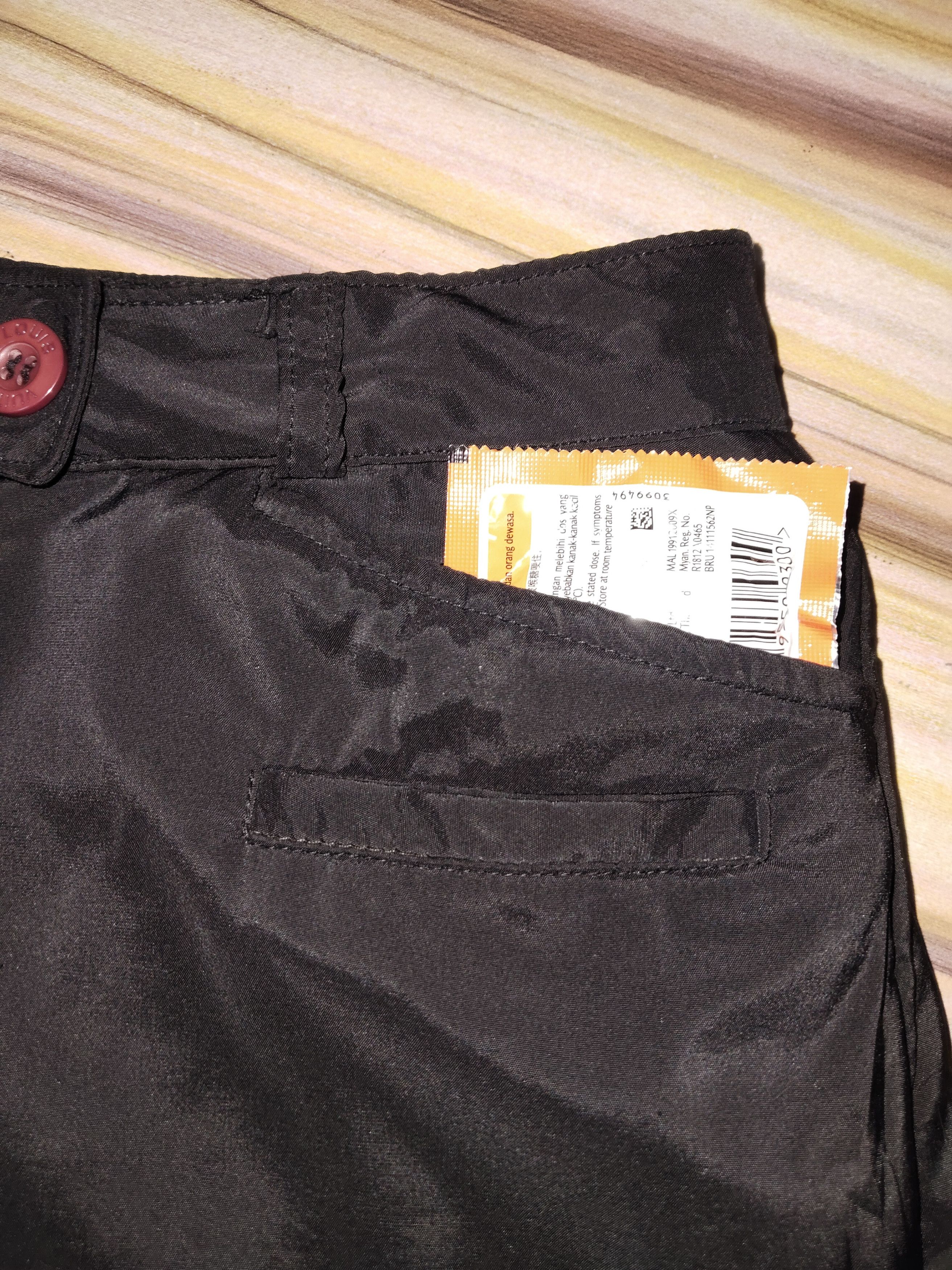 Louis Vuitton Vintage LOUIS VUITTON Rayon Rose Pants Size 26" / US 2 / IT 38 - 2 Thumbnail