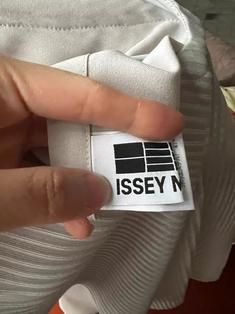 Issey Miyake Issey Miyake size:3 Grey cloak, drawstring, short-sleeved Size XS / US 0-2 / IT 36-38 - 5 Thumbnail