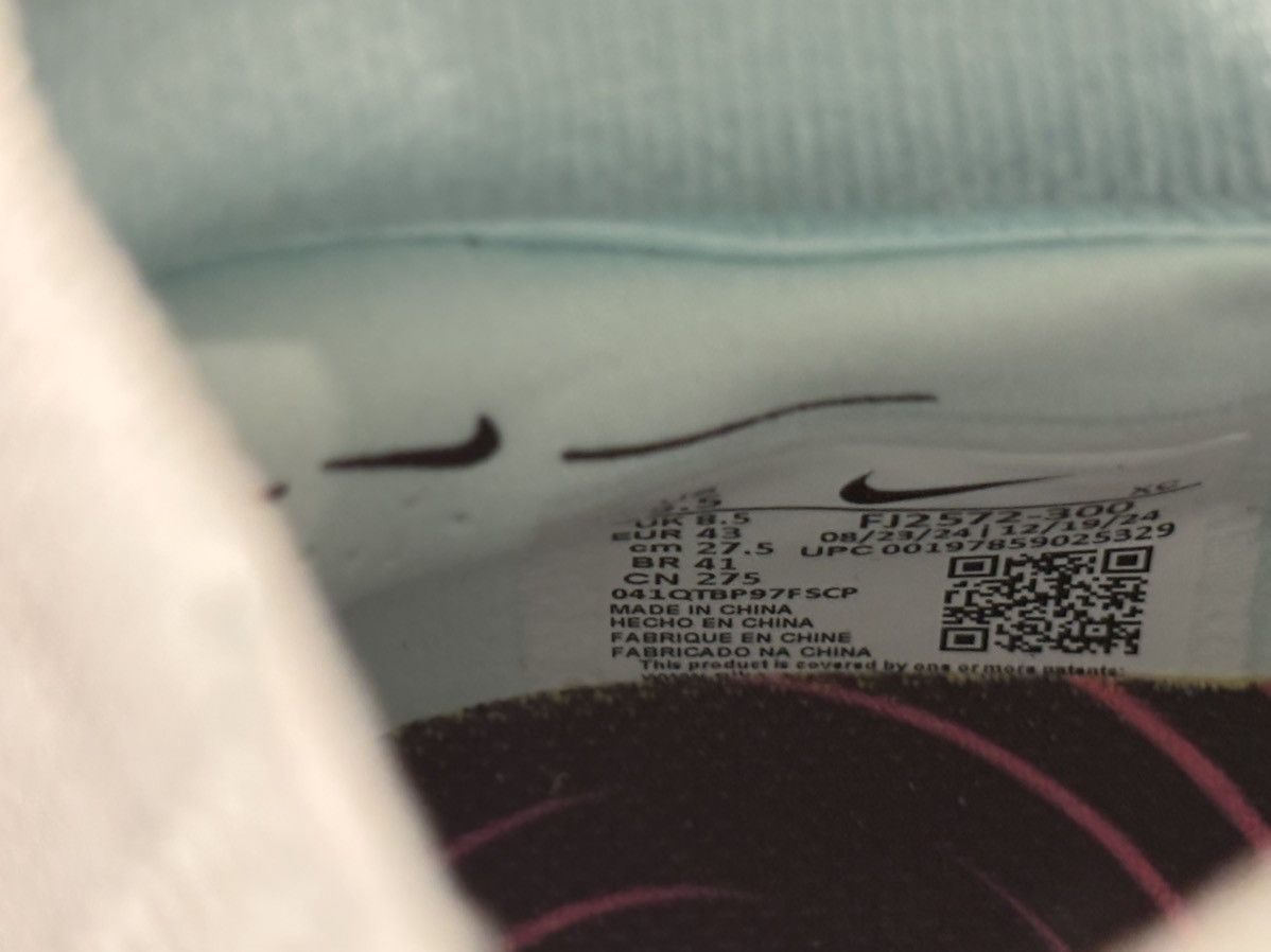 Nike Phantom Luna Elite FG Size US 9.5 / EU 42-43 - 4 Thumbnail