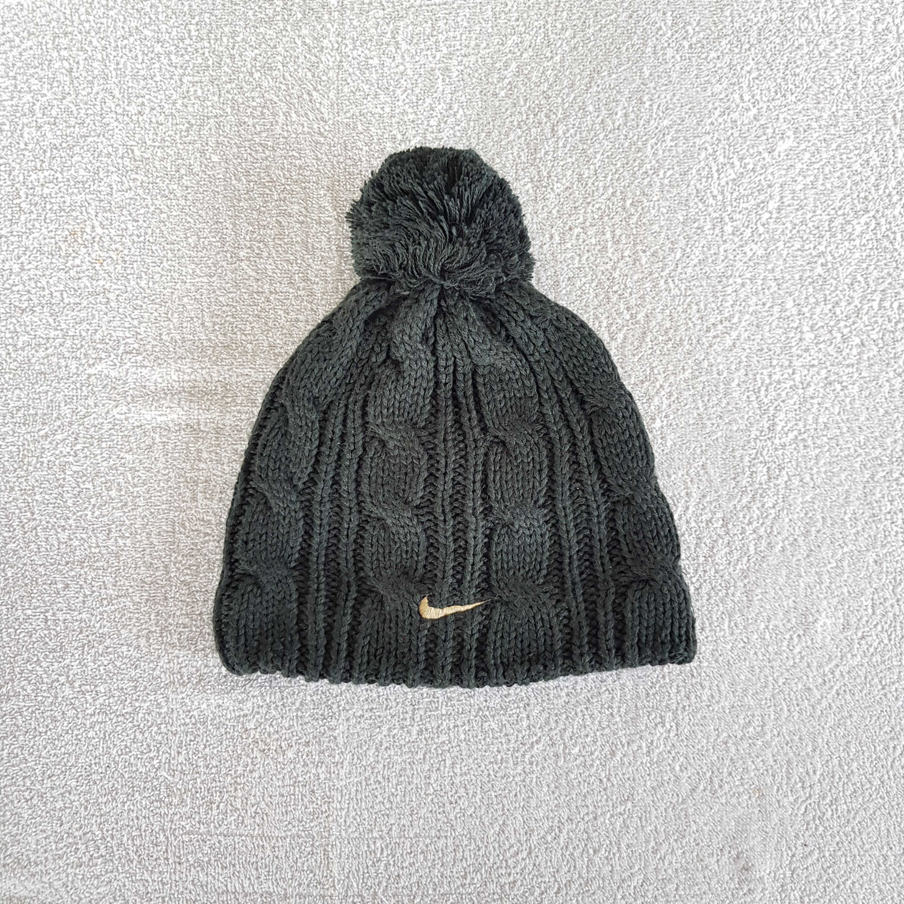 Nike Vintage Nike Beanie Y2K Nike Swoosh Pom Pom Knit Snow Caps Size ONE SIZE - 5 Thumbnail