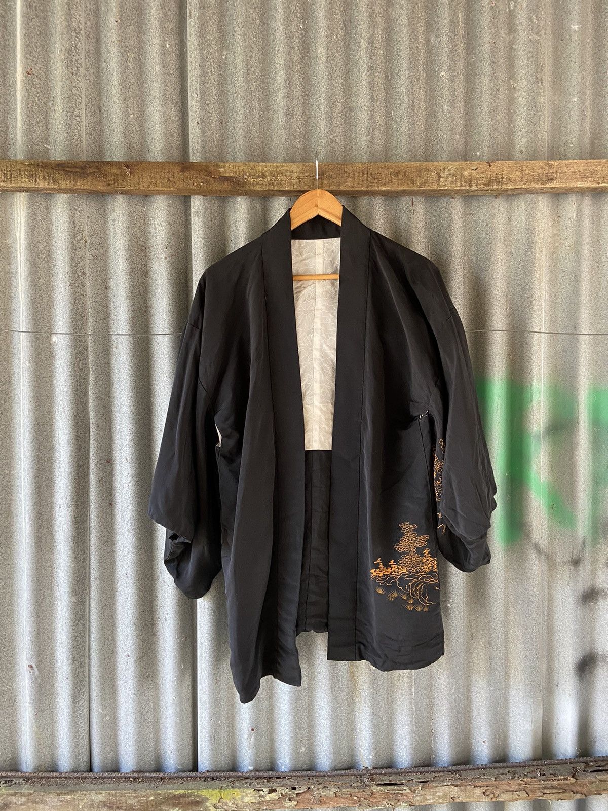 Komono Vintage Japanese Haori Silk Kimono Family Crest Black Size US M / EU 48-50 / 2 - 4 Thumbnail