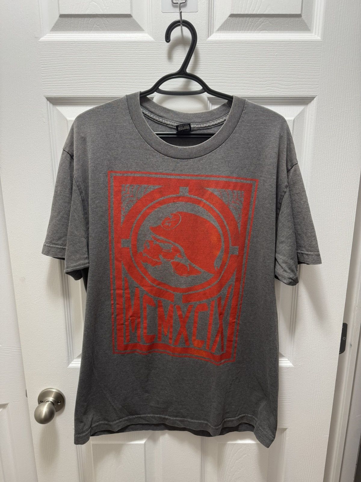 Metal Mulisha Metal Mulisha Grey Faded Shirt Red MCMXCIX Skull Graphic Size US L / EU 52-54 / 3 - 1 Thumbnail