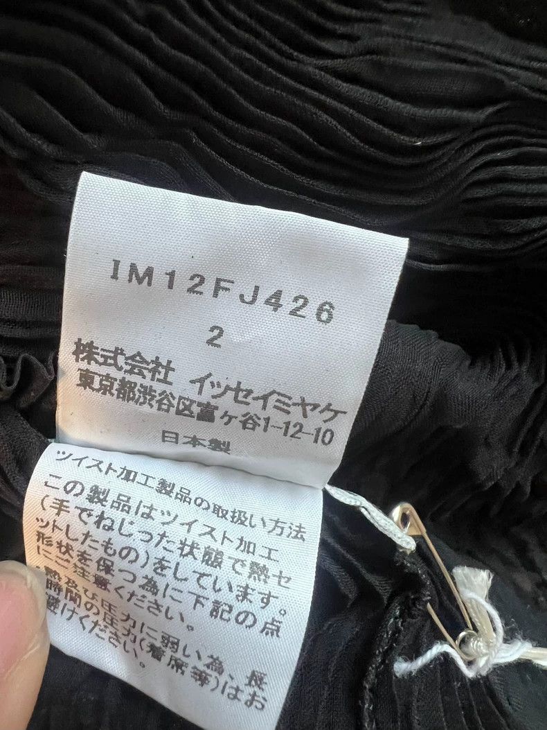 Issey Miyake Issey Miyake size:2 The main line is a black wicker short- Size XS / US 0-2 / IT 36-38 - 6 Thumbnail