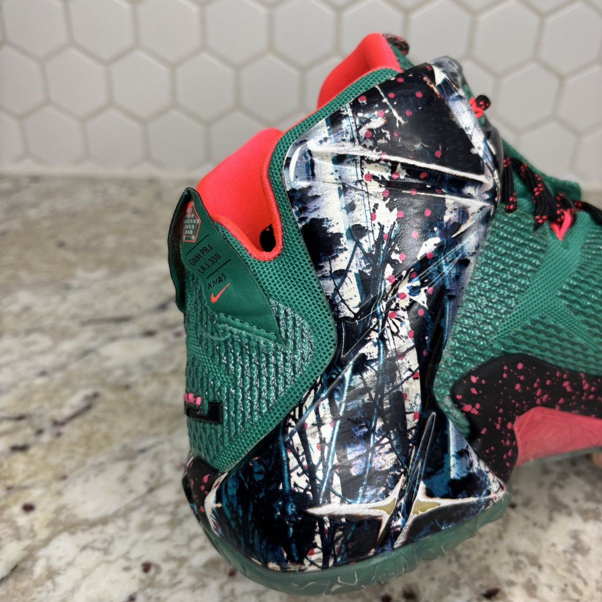 Nike Size 9 - Nike LeBron 12 Xmas Akron Birch Worn OG All Size US 9 / EU 42 - 15 Thumbnail