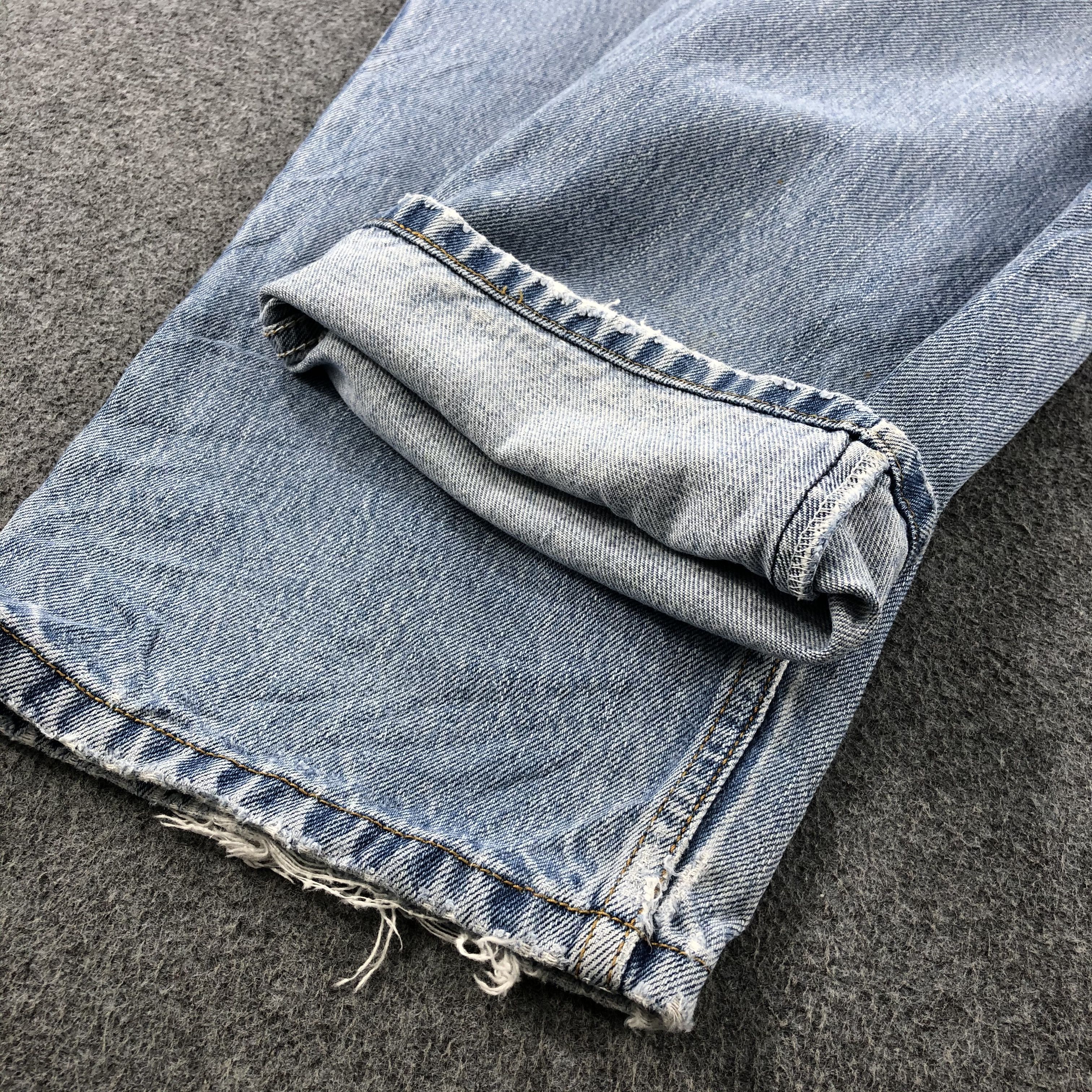 Levi's × Vintage Vintage Light Wash Levis 560 Jeans-JM1753 Size US 37 - 7 Thumbnail