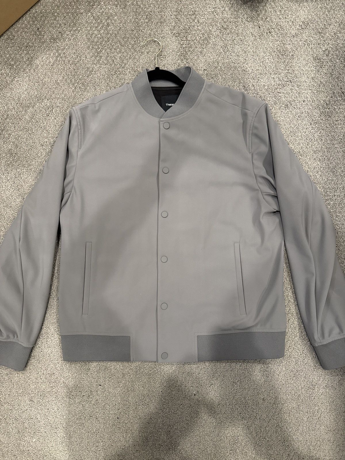 Theory Murphy bomber jacket like new L