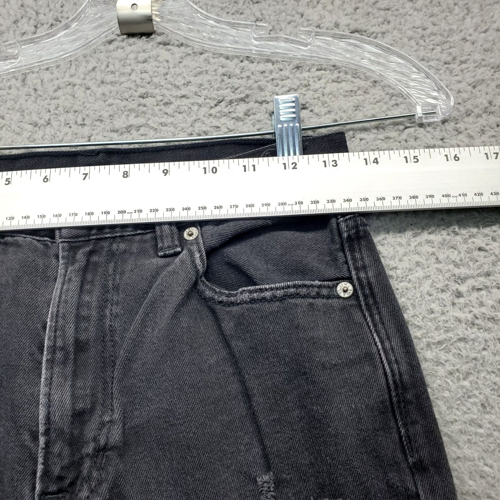 American Eagle Outfitters American Eagle Outfitters Skinny Jeans Womens 6 Black Denim Distressed 5-Pocket Jeans Womens Size 6 Black Distressed 5-Pocket Size 28" / US 6 / IT 42 - 6 Thumbnail