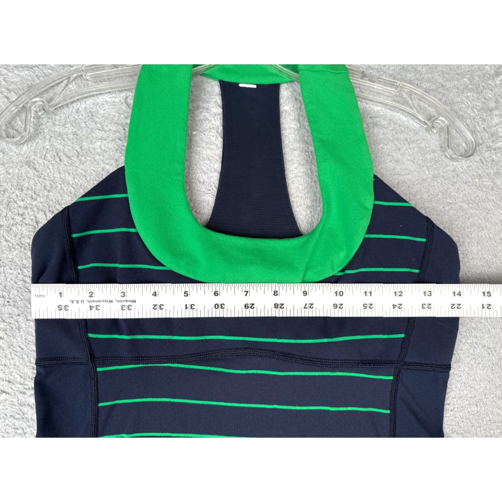 Lululemon Lululemon Shirt Women 8 Tank Sleeveless Built-In Bra Yoga Athletic Yoga Shirt Blue Green Scoop Neck Tank Woman 8 Womens Size M / US 6-8 / IT 42-44 - 6 Thumbnail