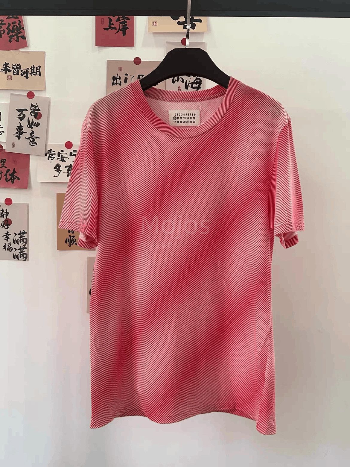 Maison Margiela Sz 46 Maison Margiela Fading Pink Tee-2508 Size US S / EU 44-46 / 1 - 1 Thumbnail