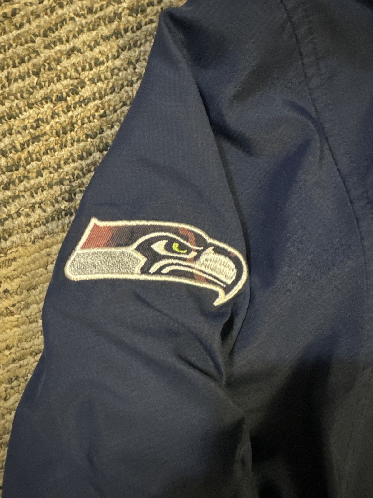 NFL × Vintage VINTAGE SEAHAWKS HOODIE/WINDBREAKER Size US XL / EU 56 / 4 - 2 Thumbnail