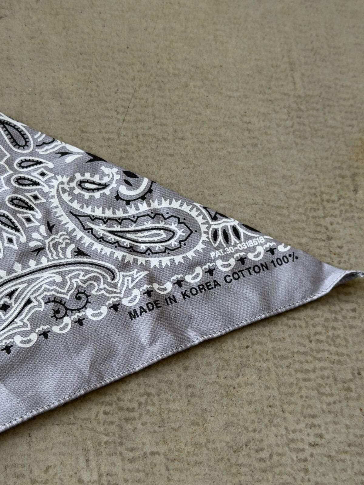 Urban Outfitters Bandana Paisley / Grey / Cotton Korea Size ONE SIZE - 2 Thumbnail