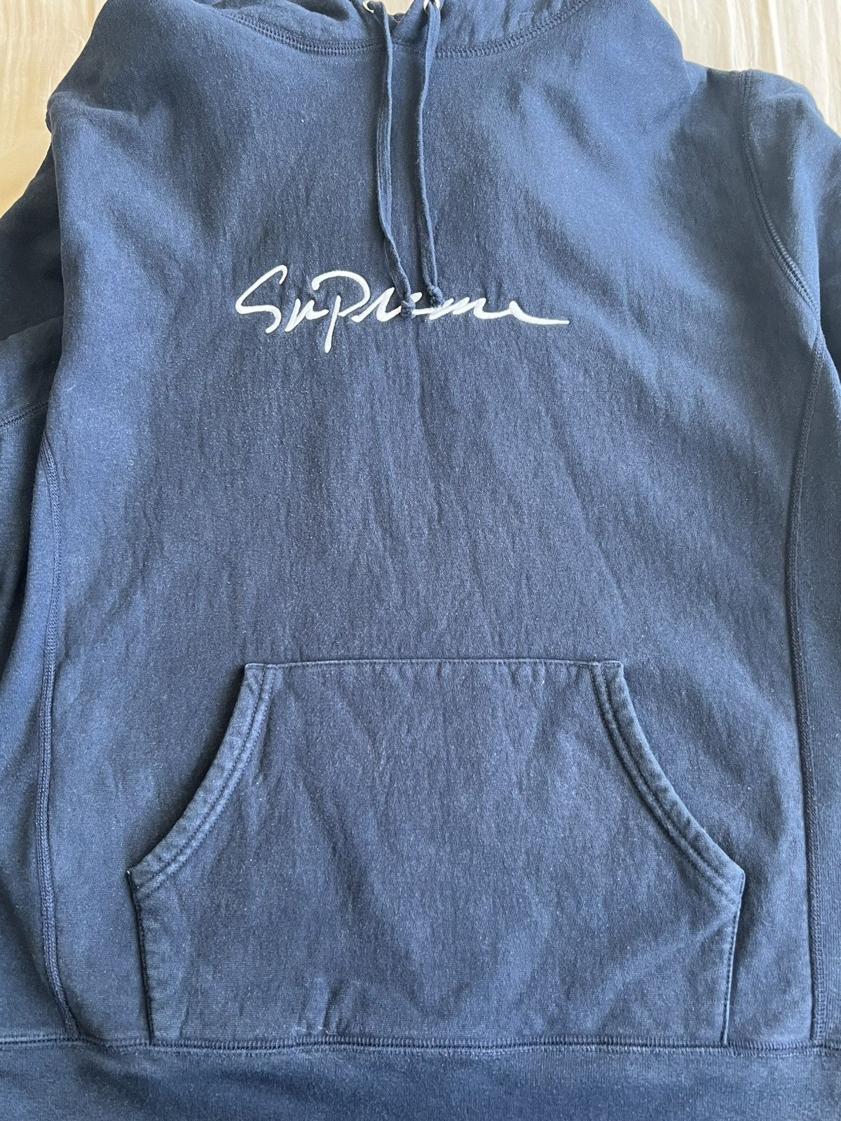 Supreme Supreme Script Hoodie FW18 Size US XL / EU 56 / 4 - 2 Thumbnail