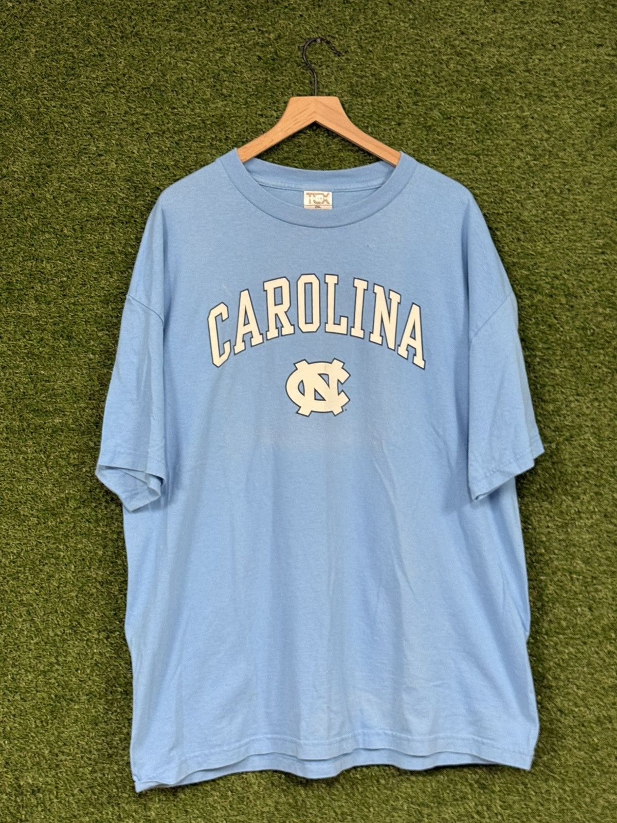 Vintage Vintage University North Carolina NC Blue Logo Tee 2XL XXL Size US XXL / EU 58 / 5 - 2 Thumbnail