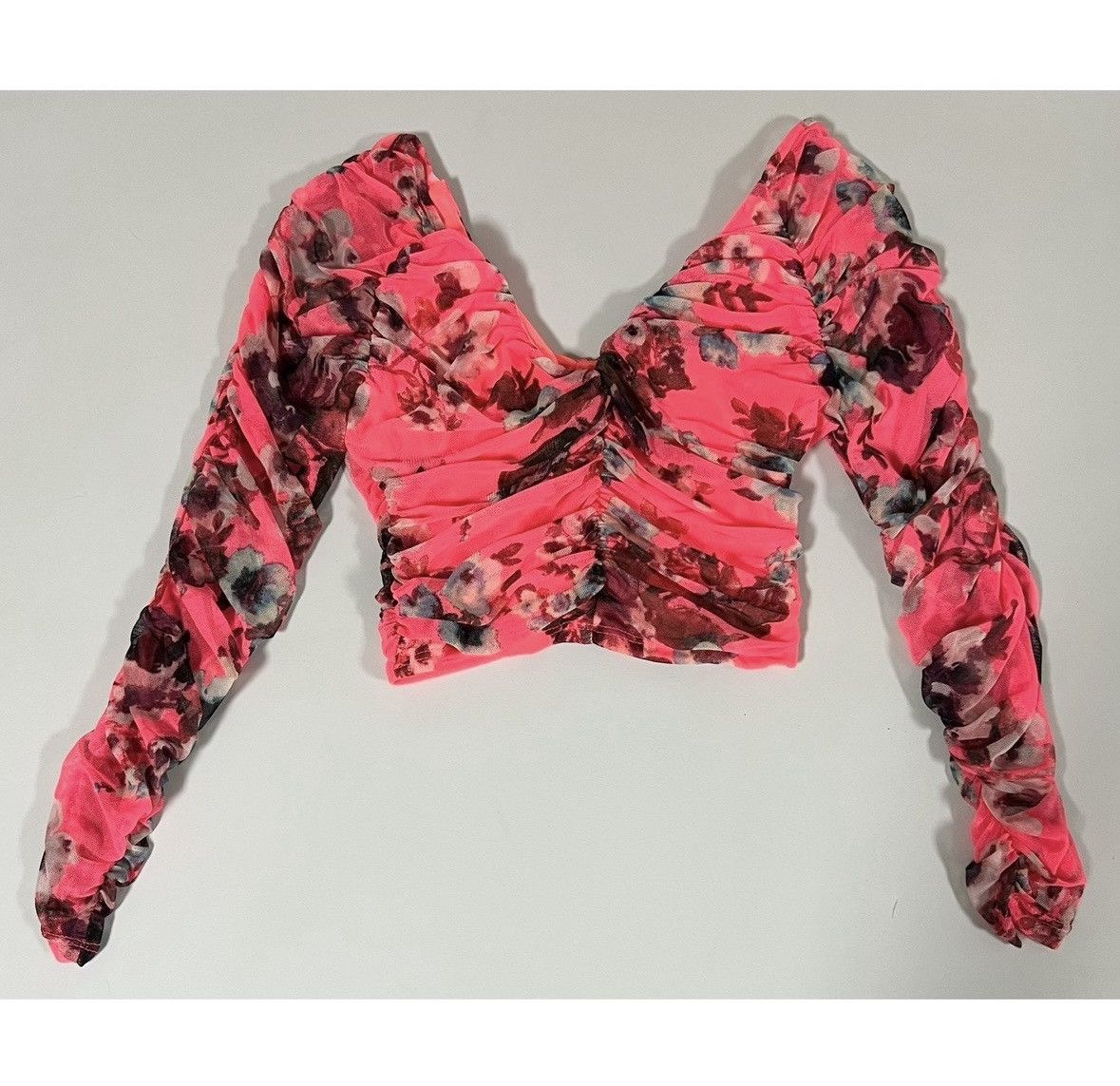 Nordstrom Hot Pink Floral Ruched V-Neck Shirt Crop Top Blouse XS 🌺✨ Size XS / US 0-2 / IT 36-38 - 1 Thumbnail