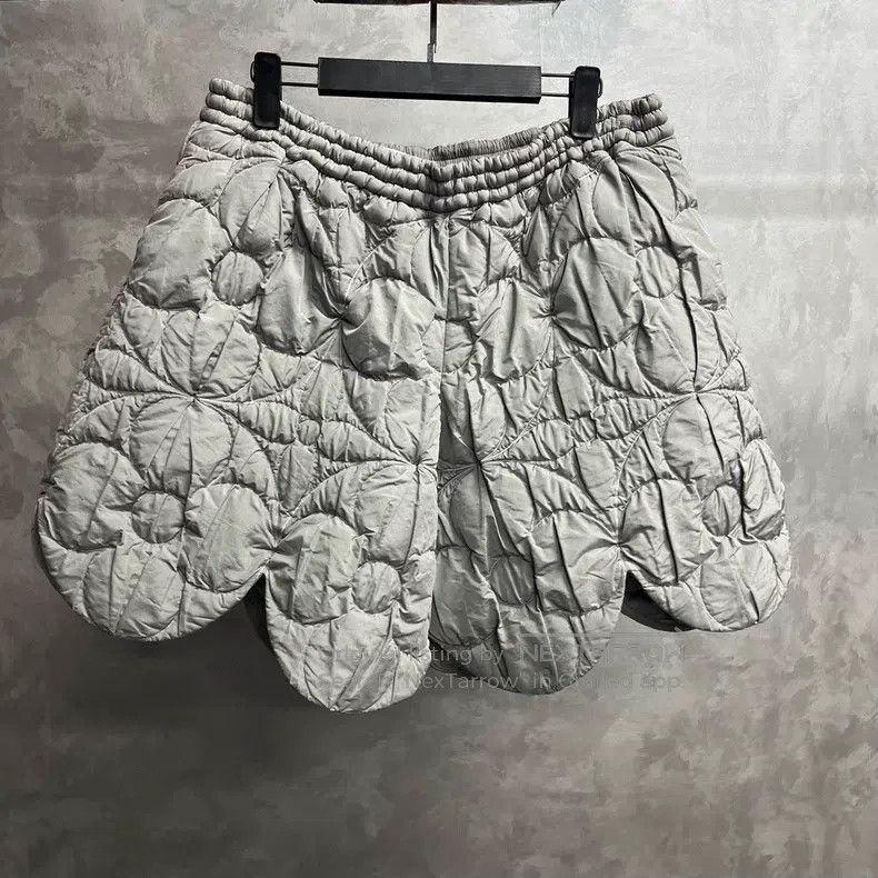Louis Vuitton Louis Vuitton Gray patterned quilted elasticated waist str Size US 40 / EU 56 - 1 Thumbnail