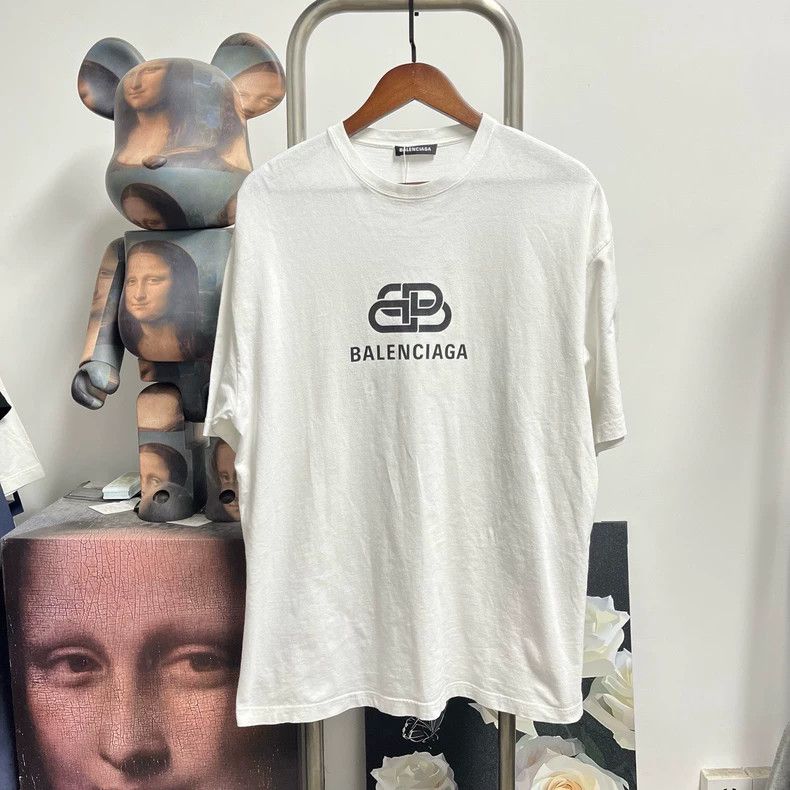Balenciaga Balenciaga Lock Buckle Short Sleeve Size US XS / EU 42 / 0 - 1 Thumbnail