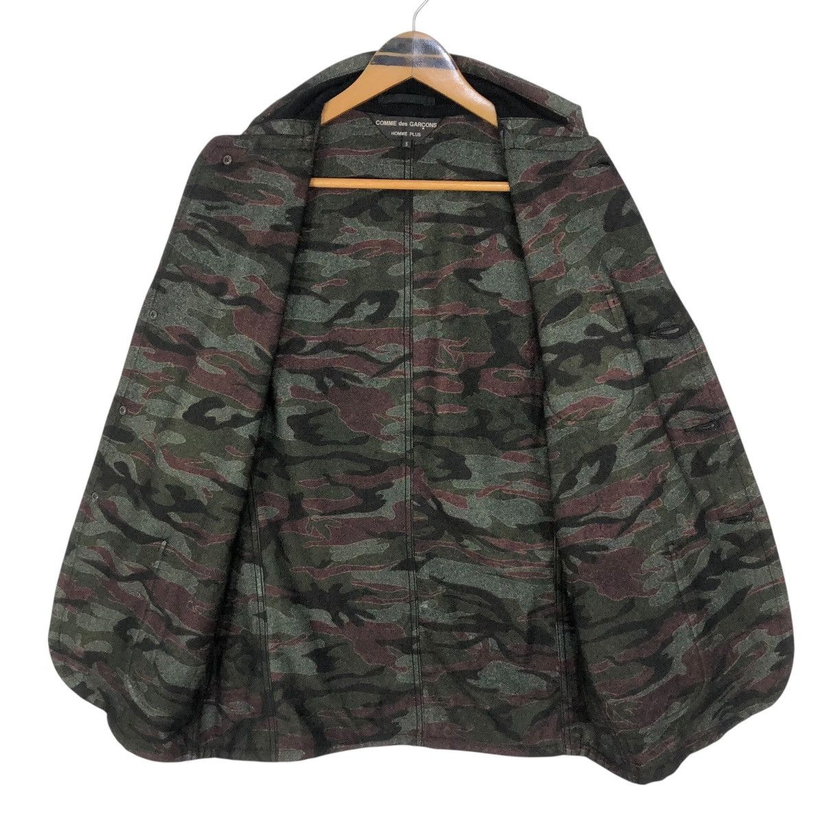 Comme des Garcons Homme Plus Comme Des Garcons Homme Plus 2003 S/S Camouflage Jacket Size US S / EU 44-46 / 1 - 7 Thumbnail