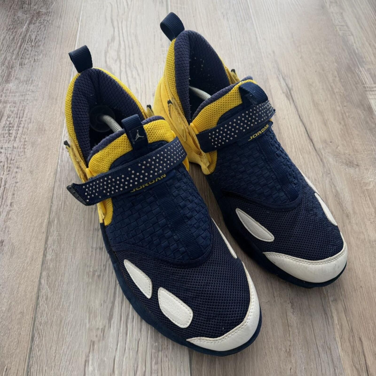 Jordan Brand NIKE • JORDAN Trunner "Midnight Navy Yellow Streak" (13M) Size US 13 / EU 46 - 4 Thumbnail