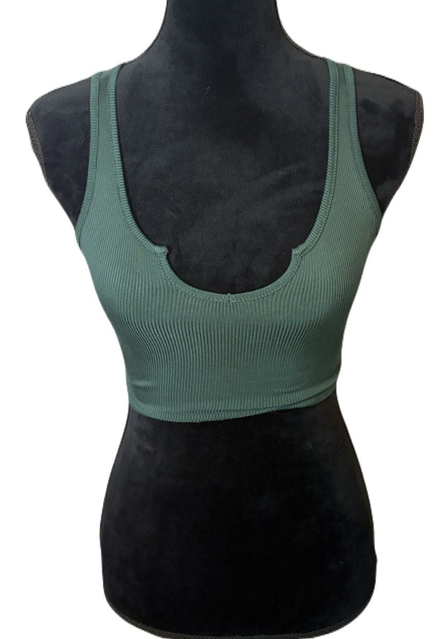 Shein (SHEIN) Green Scoop Neck Tank Top: Size XS Size XS / US 0-2 / IT 36-38 - 1 Thumbnail