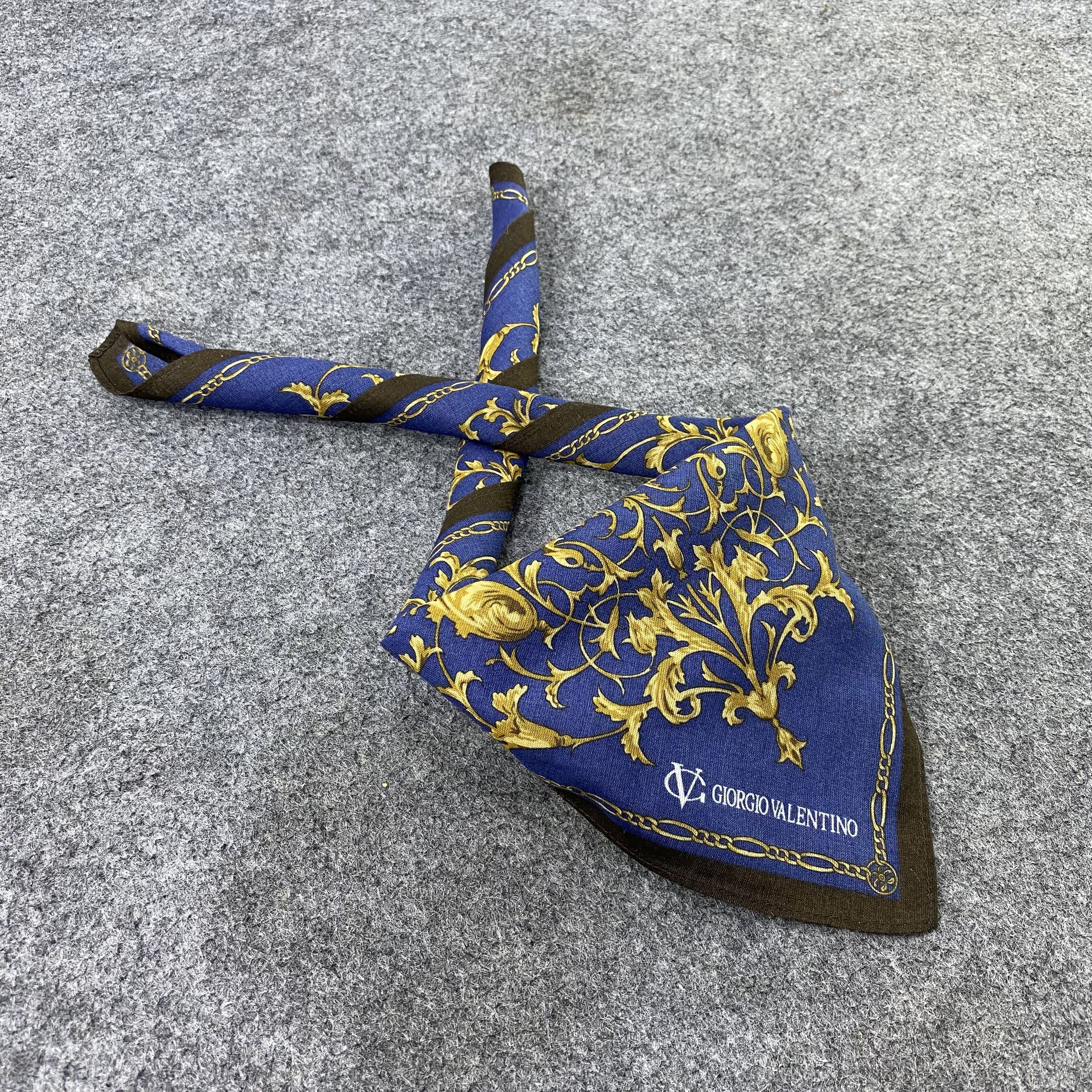 Designer GIORGIO VALENTINO handkerchief bandana handky paisley-B1436 Size ONE SIZE - 1 Thumbnail