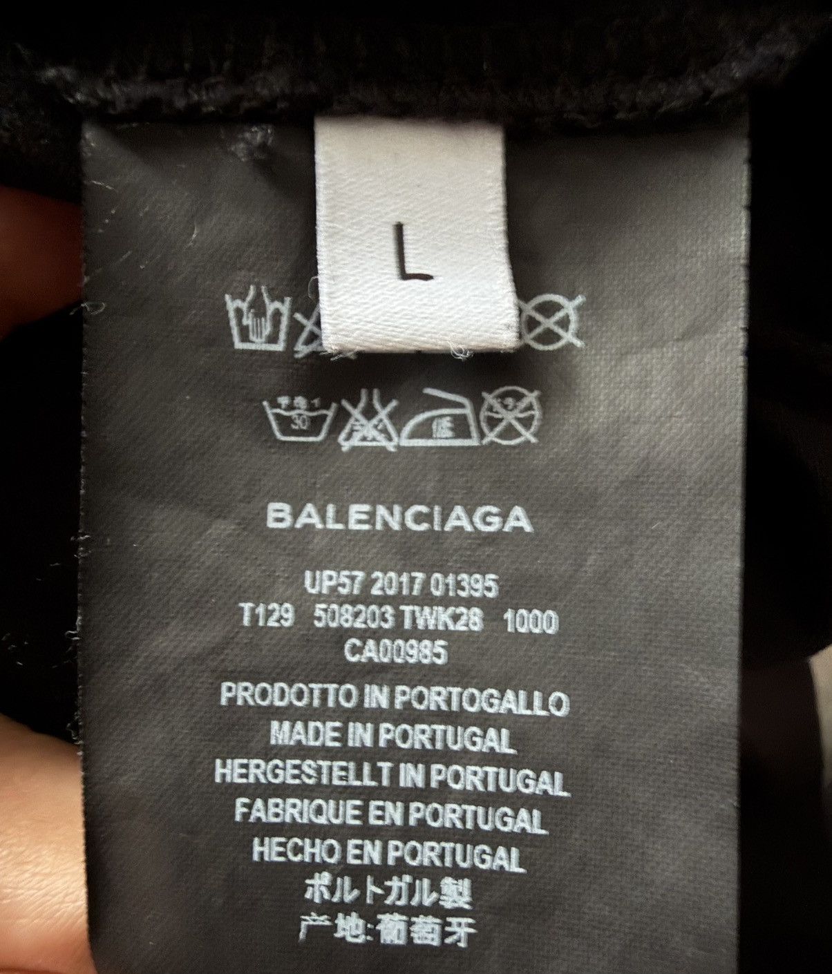 Balenciaga Balenciaga political T shirt, regular fit RRP$650 Size US L / EU 52-54 / 3 - 8 Thumbnail