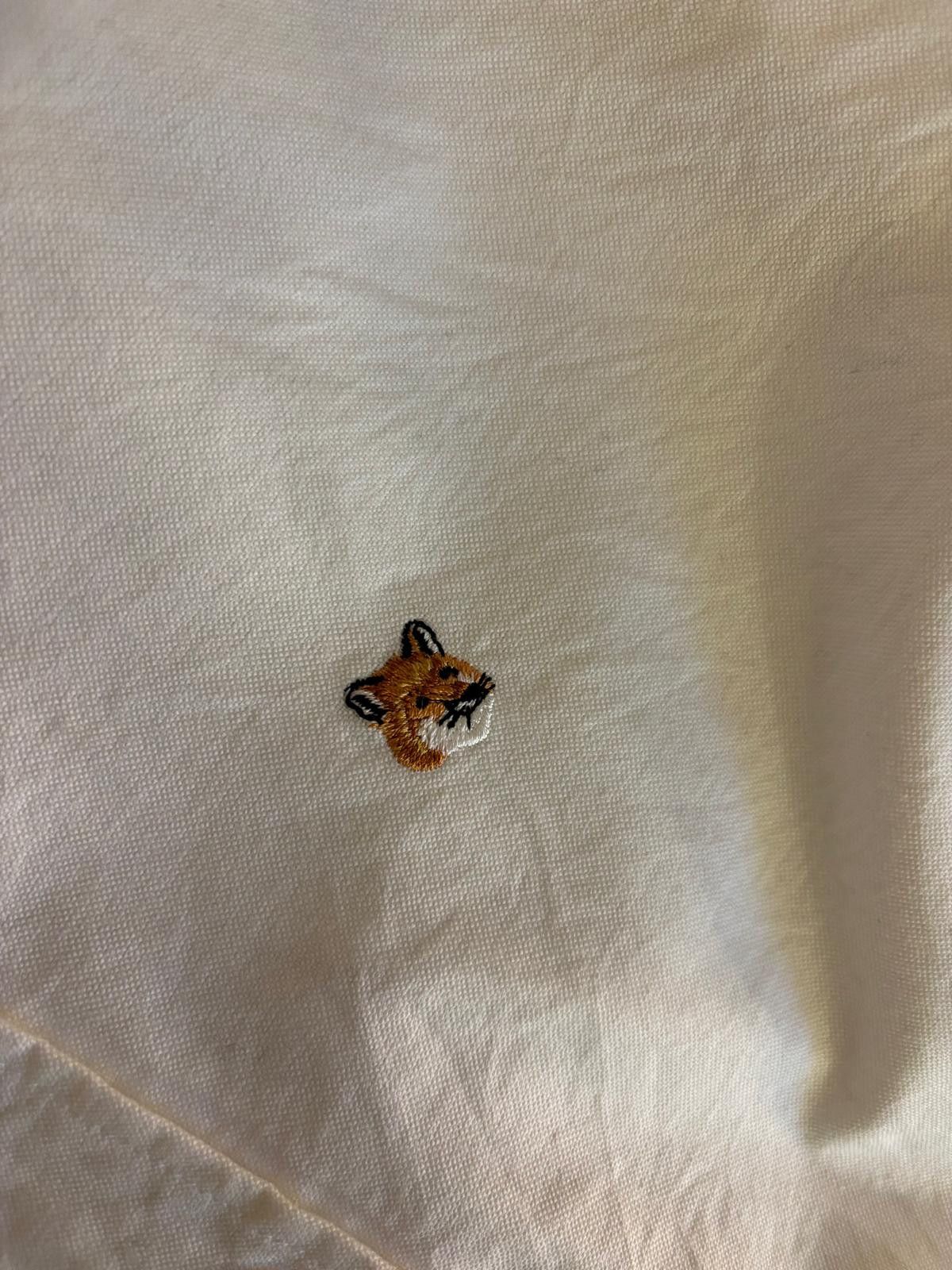 Maison Kitsune BUTTON DOWN CLASSIC SHIRT WITH FOX HEAD PATCH IN OXFORD Size US S / EU 44-46 / 1 - 3 Thumbnail
