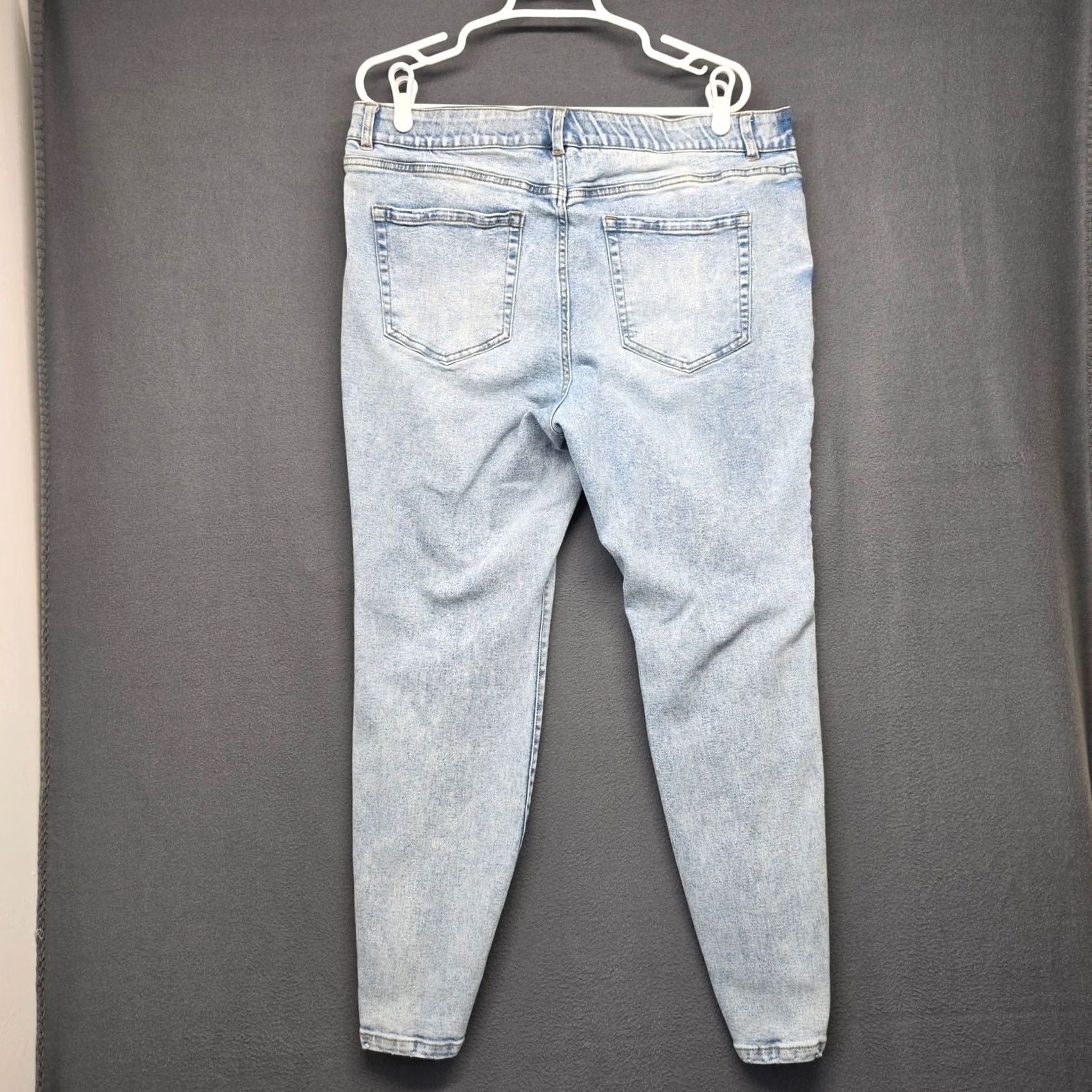 Vintage Lane Bryant Womens 18 Skinny Stretch Distressed Denim Jeans Light Wash Pants Size 40" / US 18 - 2 Thumbnail