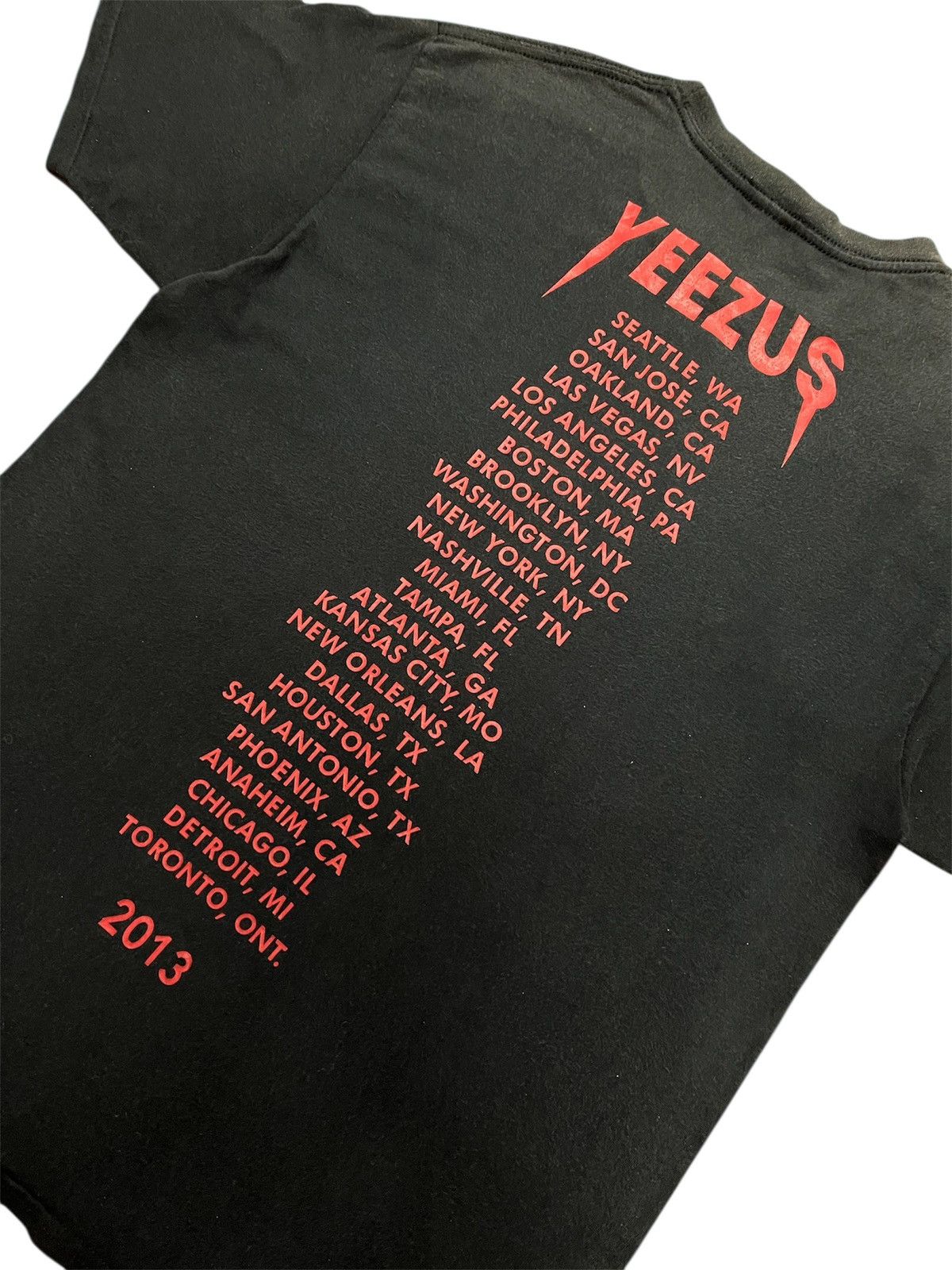 Rap Tees YEEZUS 2013 x KENYE WEST x RARE Size US M / EU 48-50 / 2 - 4 Thumbnail