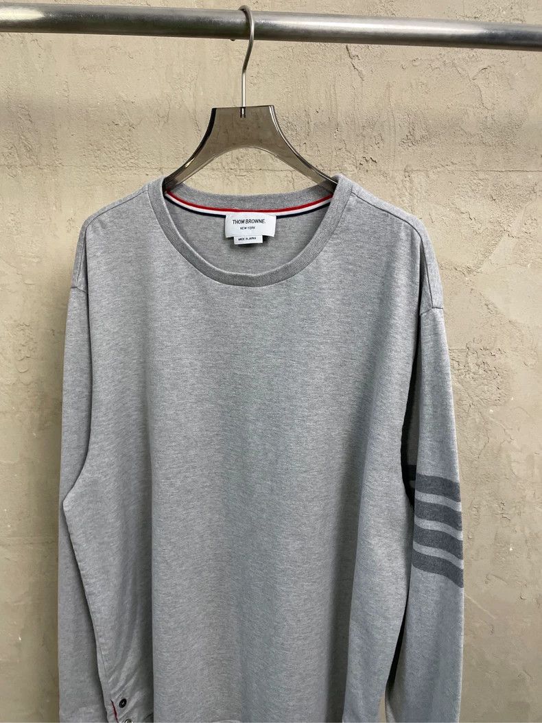 Thom Browne Thom Browne Gray four-striped long-sleeved T-shirt 2505-Nex Size US XL / EU 56 / 4 - 3 Thumbnail
