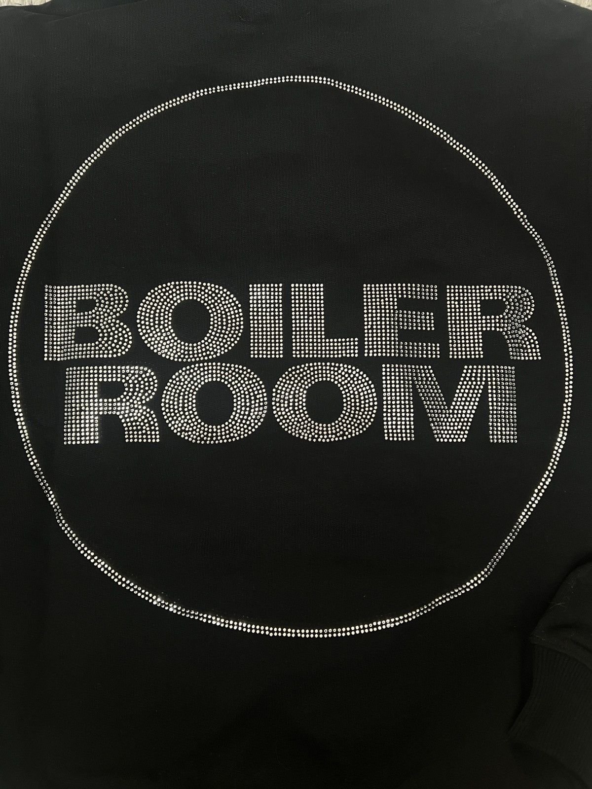 Boiler Room NWT Women’s Boiler Room Diamante Logo Hoodie Size XS / US 0-2 / IT 36-38 - 2 Thumbnail