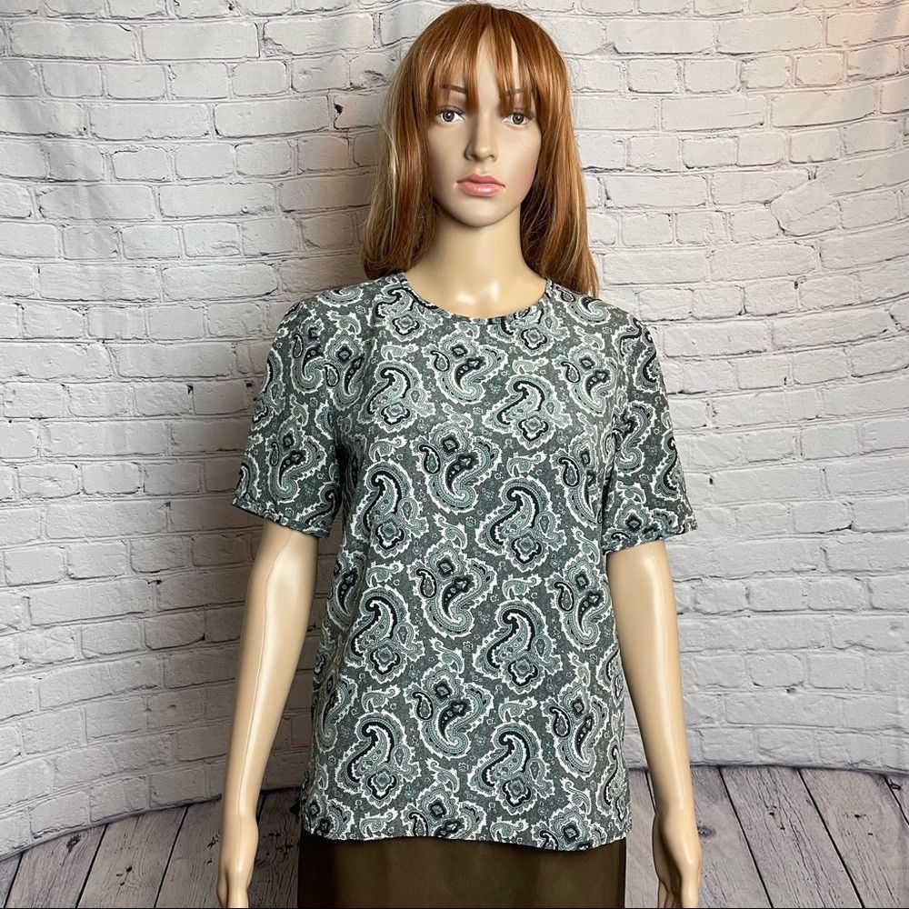 Other Casual Corner Paisley Print Silk Short Sleeve Grey Top Size Size S / US 4 / IT 40 - 1 Thumbnail