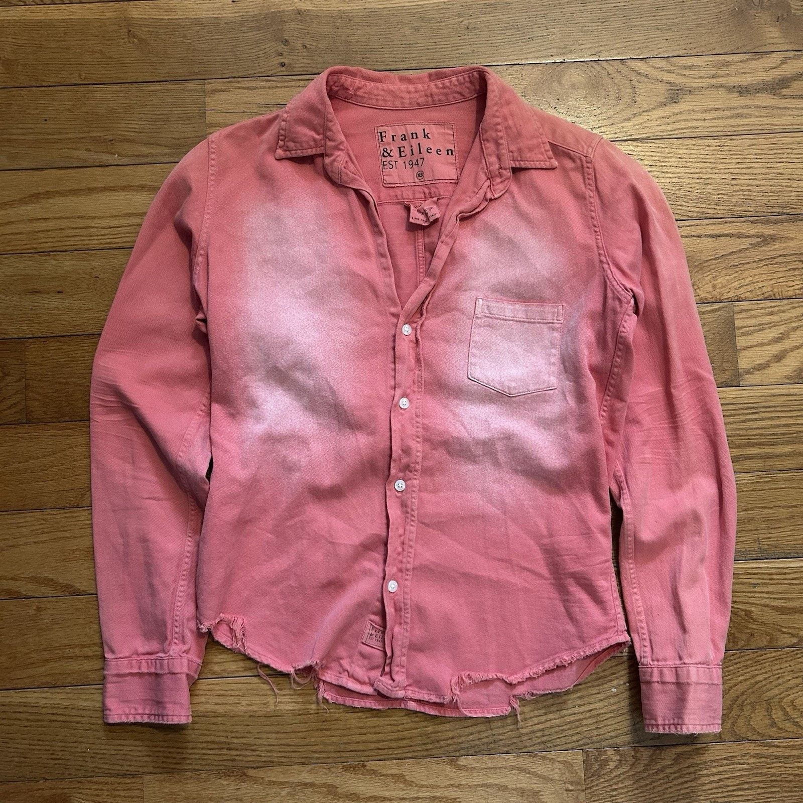Frank & Eileen Barry Denim Distressed Faded Spread Collar Button Up Shirt Size XS / US 0-2 / IT 36-38 - 1 Thumbnail