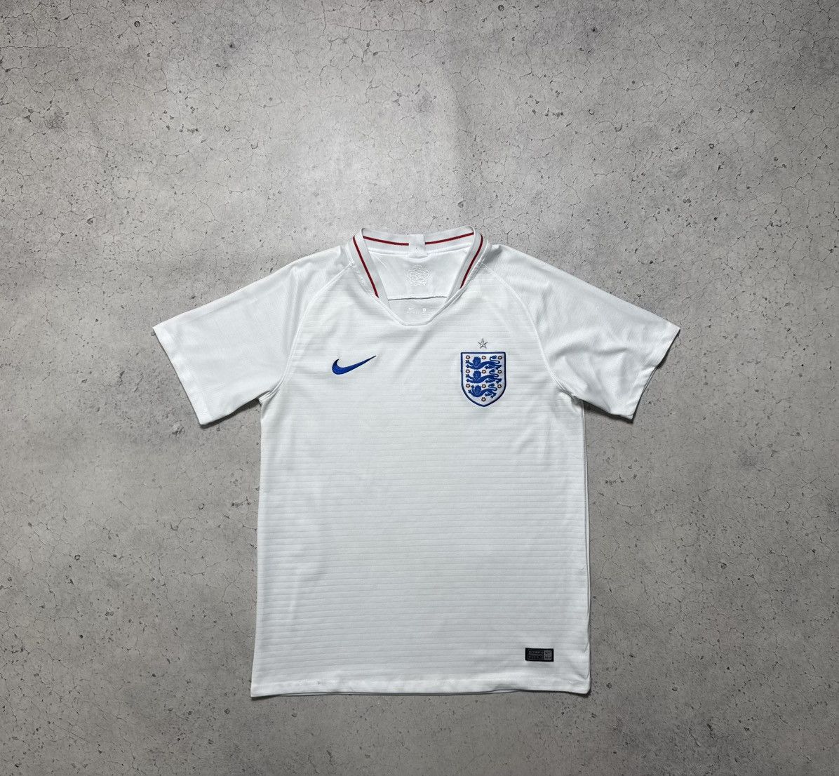 Nike Nike England Team Vintage Soccer Jersey Size US L / EU 52-54 / 3 - 1 Thumbnail