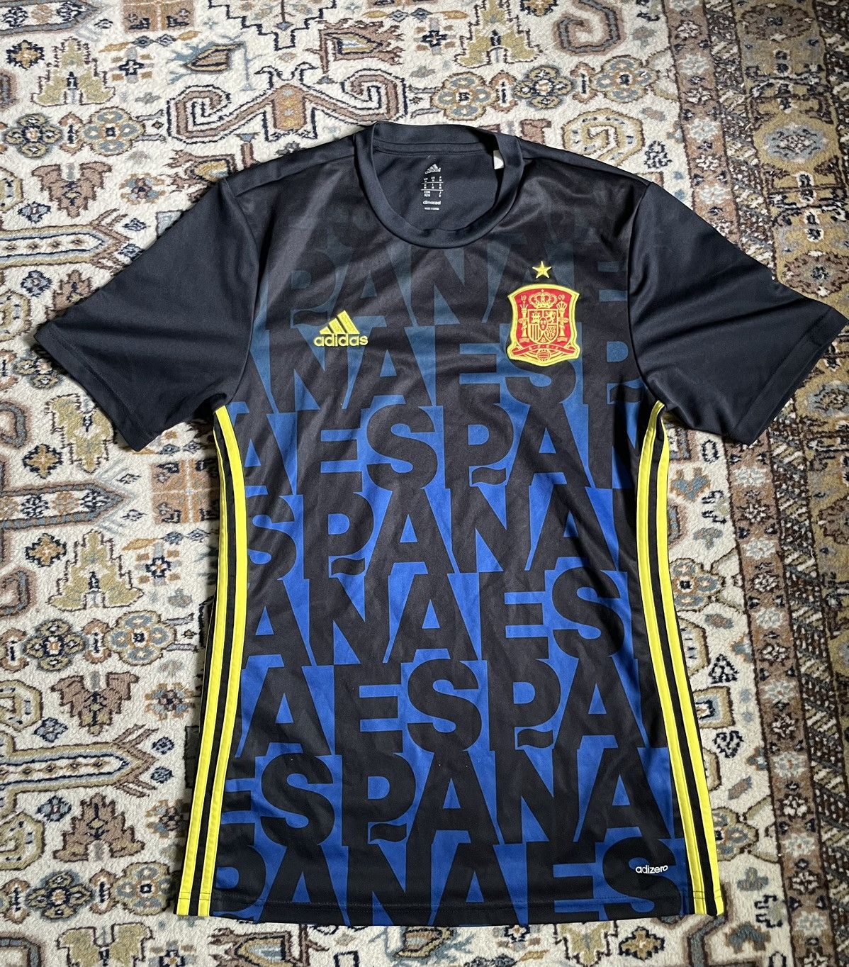 Adidas × Vintage Spain 2016 Sample Training Jersey Size US M / EU 48-50 / 2 - 1 Thumbnail