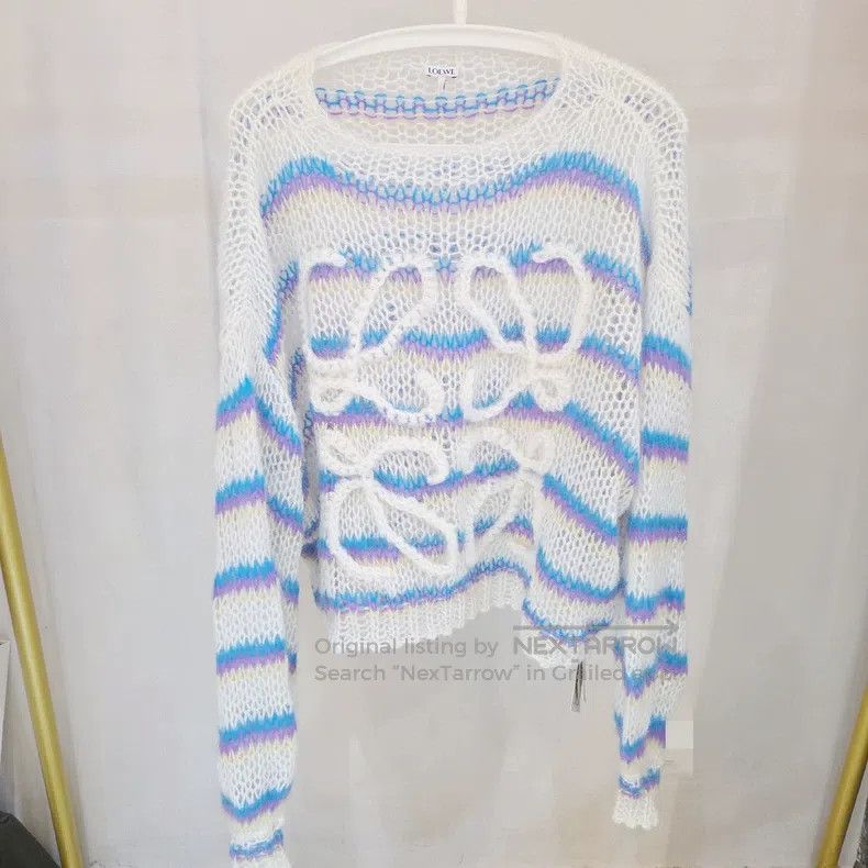 Loewe Loewe SS25 embossed logo wool sweater Size S / US 4 / IT 40 - 1 Thumbnail