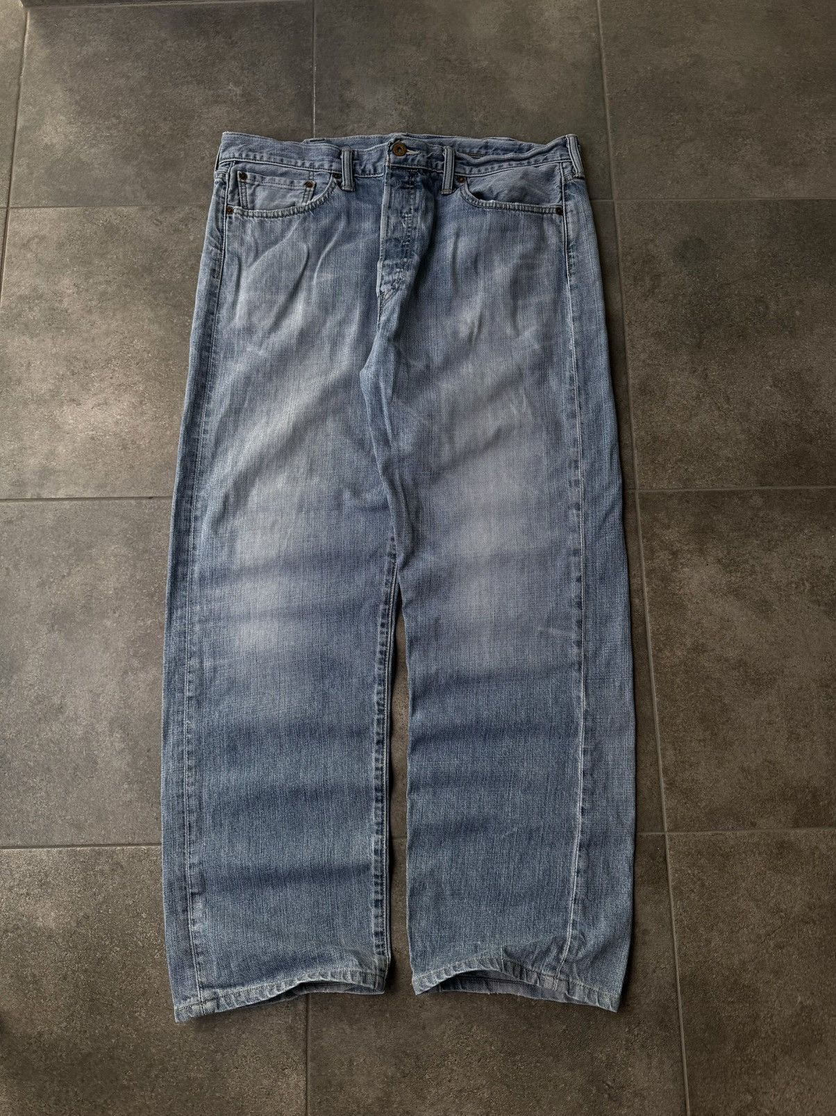 Levi's Vintage Levi's 562 Baggy Jeans Washed Faded Y2K Avantgarde Size US 38 / EU 54 - 1 Thumbnail