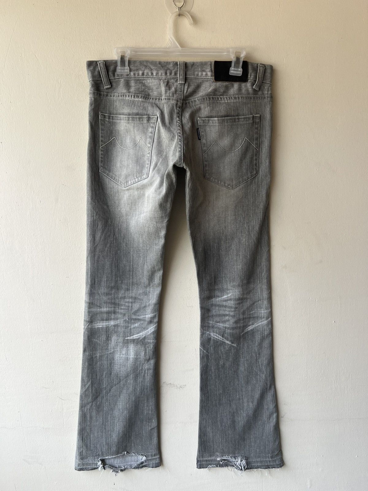 Tornado Mart Tornado Mart Distressed Fade Denim Flare Jeans Size US 31 - 15 Thumbnail