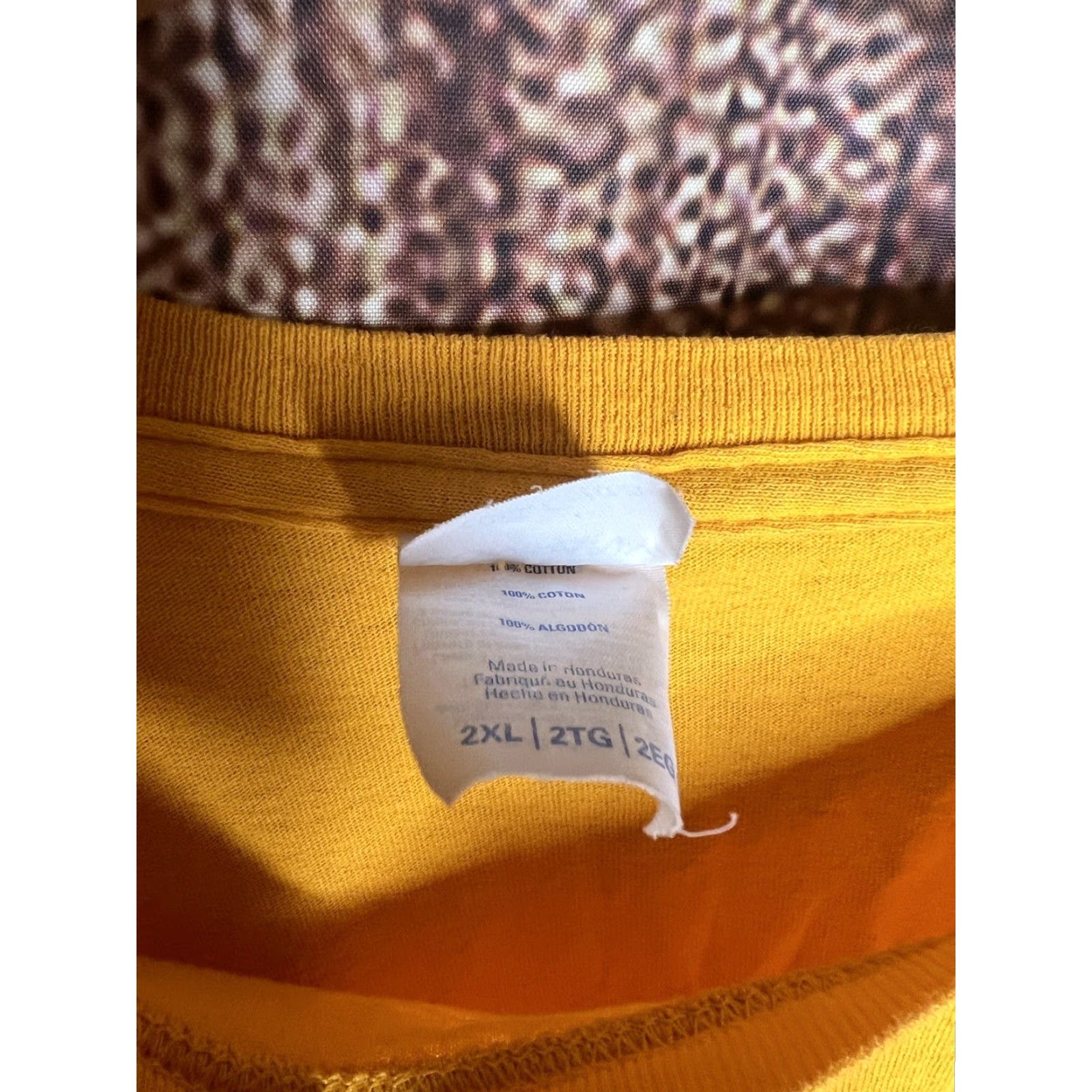 Apple Apple T-Shirt Men 3XL Yellow Long Sleeve Shirt Adult 3XL Yellow Mens T-Shirt Size US XXL / EU 58 / 5 - 3 Thumbnail