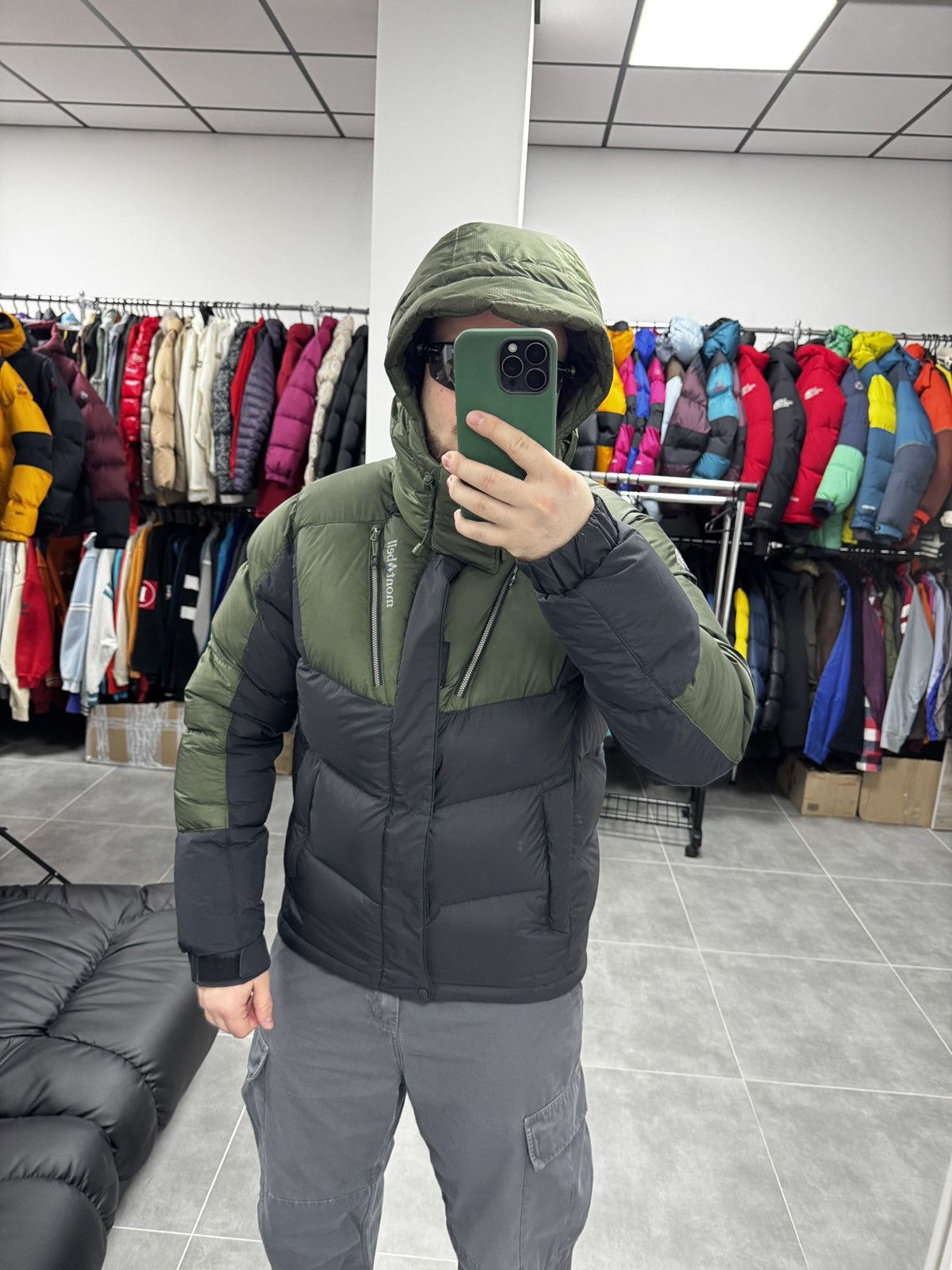 Montbell Montbell Multi Pocket Puffer Down Jacket Men Dark Green Size US L / EU 52-54 / 3 - 3 Thumbnail