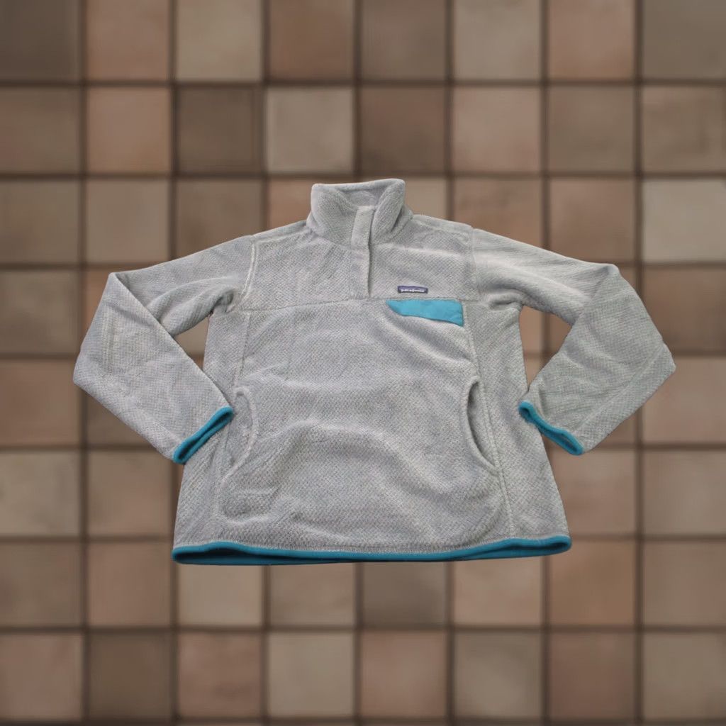 Patagonia Patagonia Jacket Womens M Gray Snap Fleece Polyester Lining Windproof Wind-Resistant Pockets Casual Modern Jacket Womens M Gray Size M / US 6-8 / IT 42-44 - 1 Thumbnail