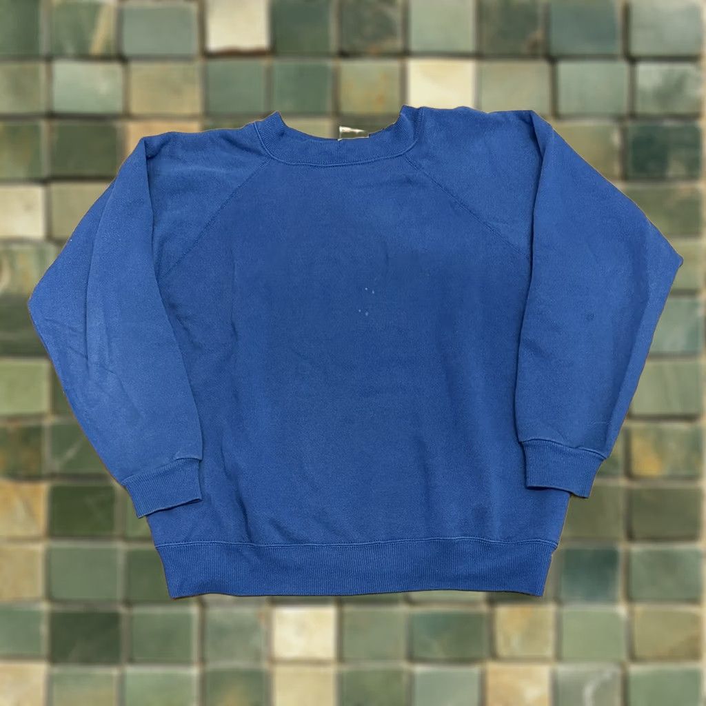 Hanes VINTAGE Hanes Sweatshirt Blue Large 80s Crewneck Mens Size US L / EU 52-54 / 3 - 1 Thumbnail