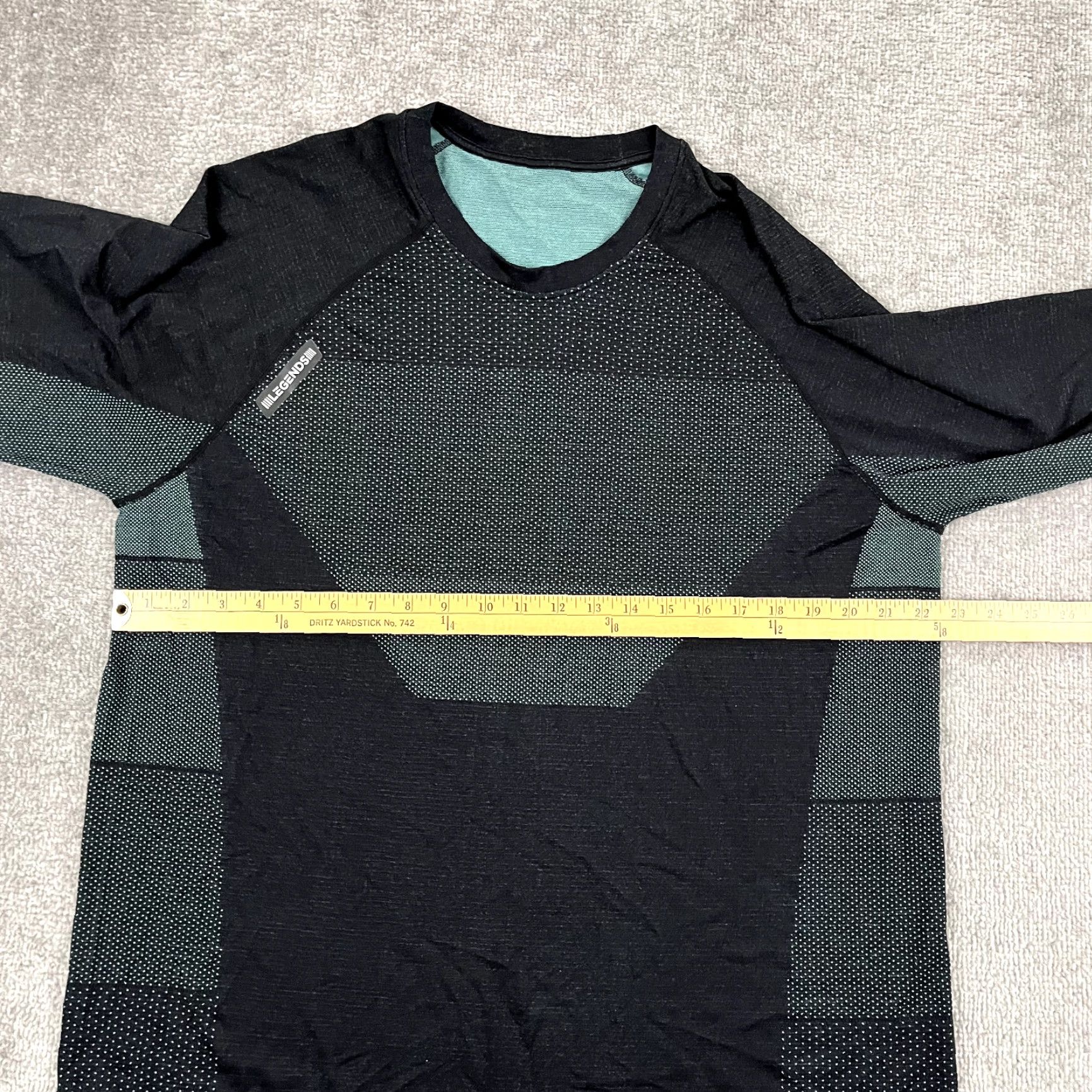 Vintage LEGENDS Shirt Mens 2XL Long Sleeve Black Green Athletic Workout Gym Slim Fit Casual Sports Clothing Size US XXL / EU 58 / 5 - 5 Thumbnail