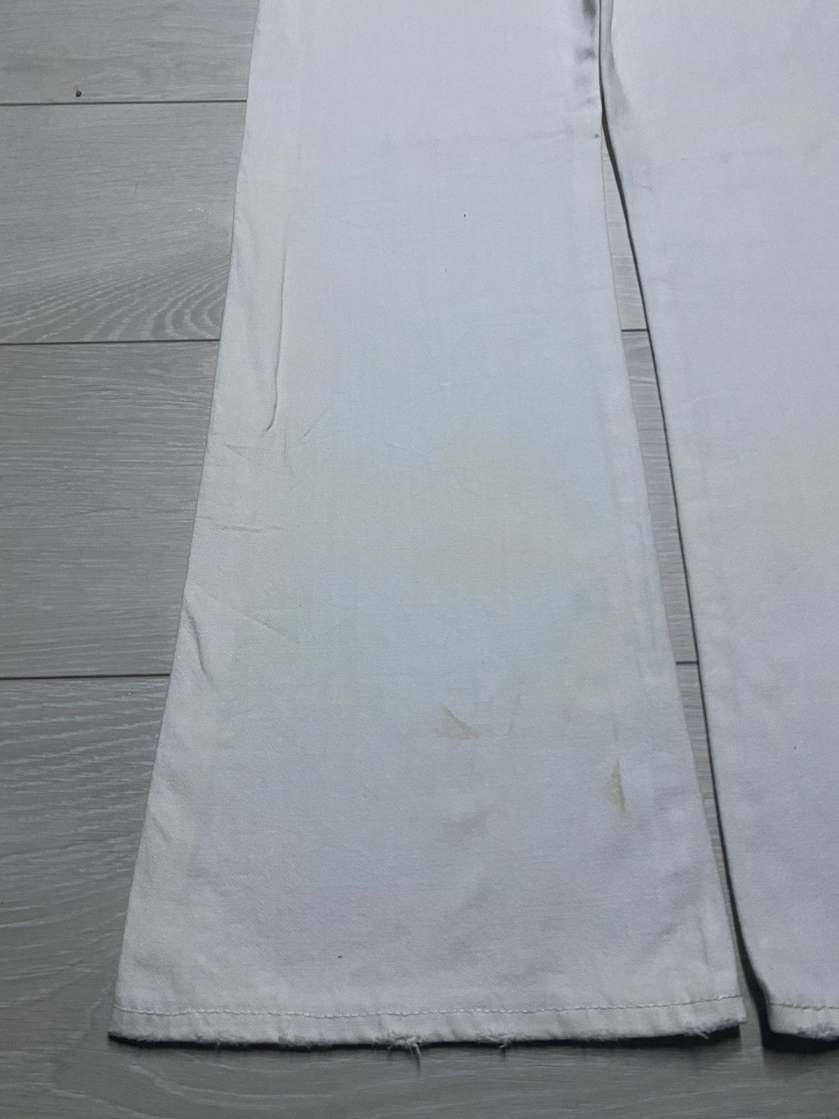 JW Anderson × Uniqlo Vintage Uniqlo S-002 Whit Denim Distressed Flare Jeans Size US 34 / EU 50 - 7 Thumbnail