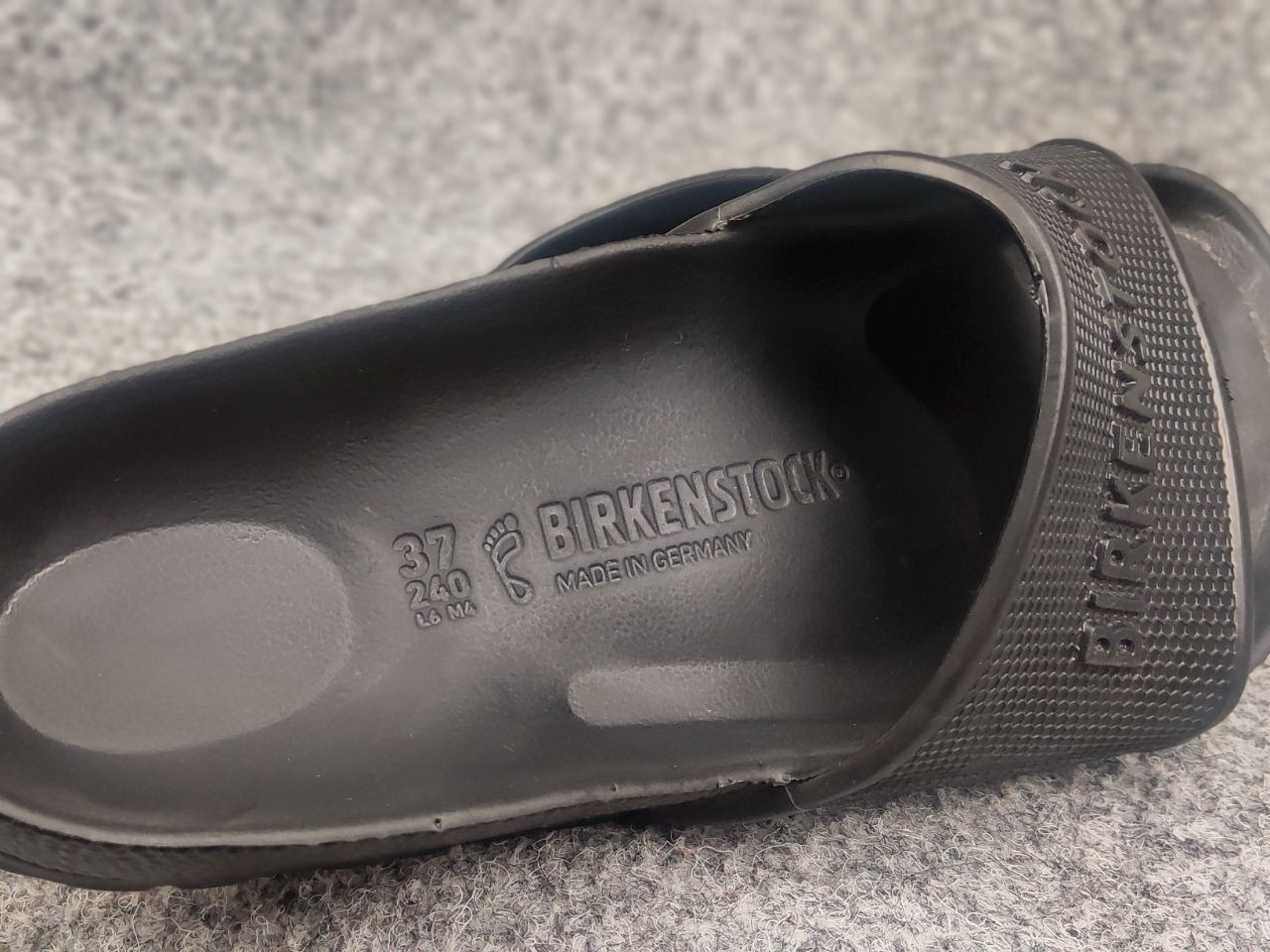 Birkenstock Birkenstock Barbados eva black sandals Slide Slip On Unisex Size US 7 / IT 37 - 14 Thumbnail