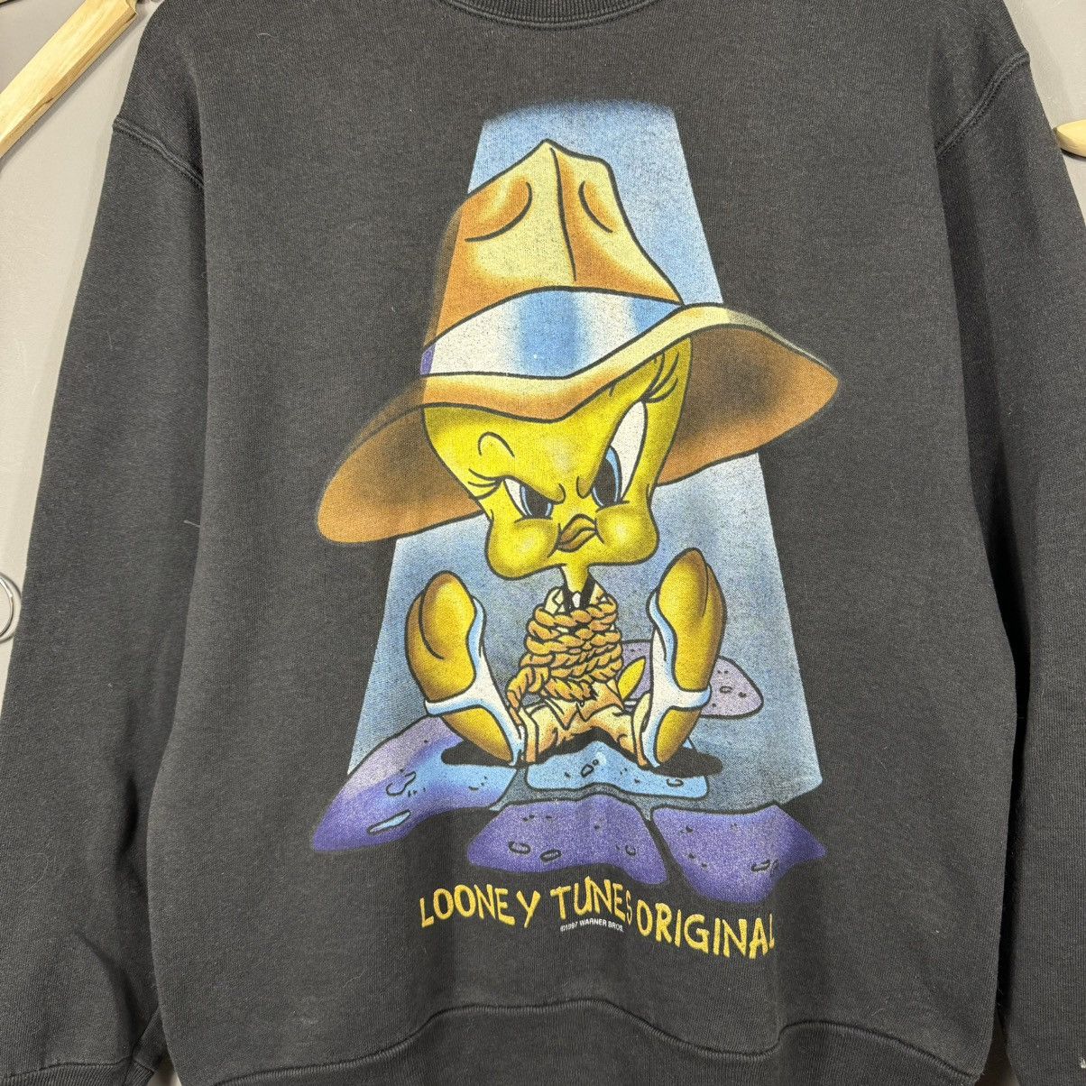 Vintage Vintage 1997 Looney Tunes Originals Sweatshirt Size US M / EU 48-50 / 2 - 8 Thumbnail