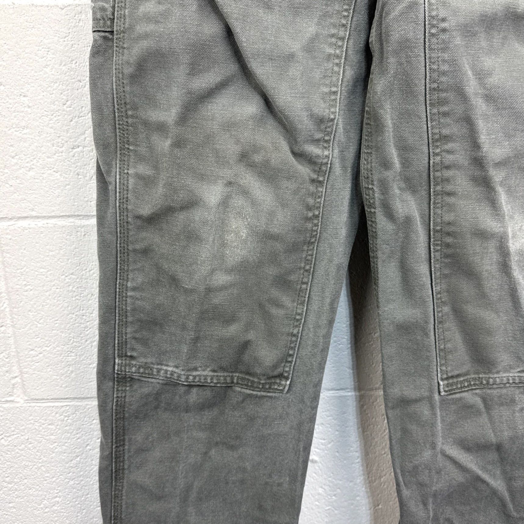 VINTAGE Carhartt Pants Men 34x32 Green Canvas 5-Pocket Dungaree Double Knee Workwear Casual 90s Grunge Mens