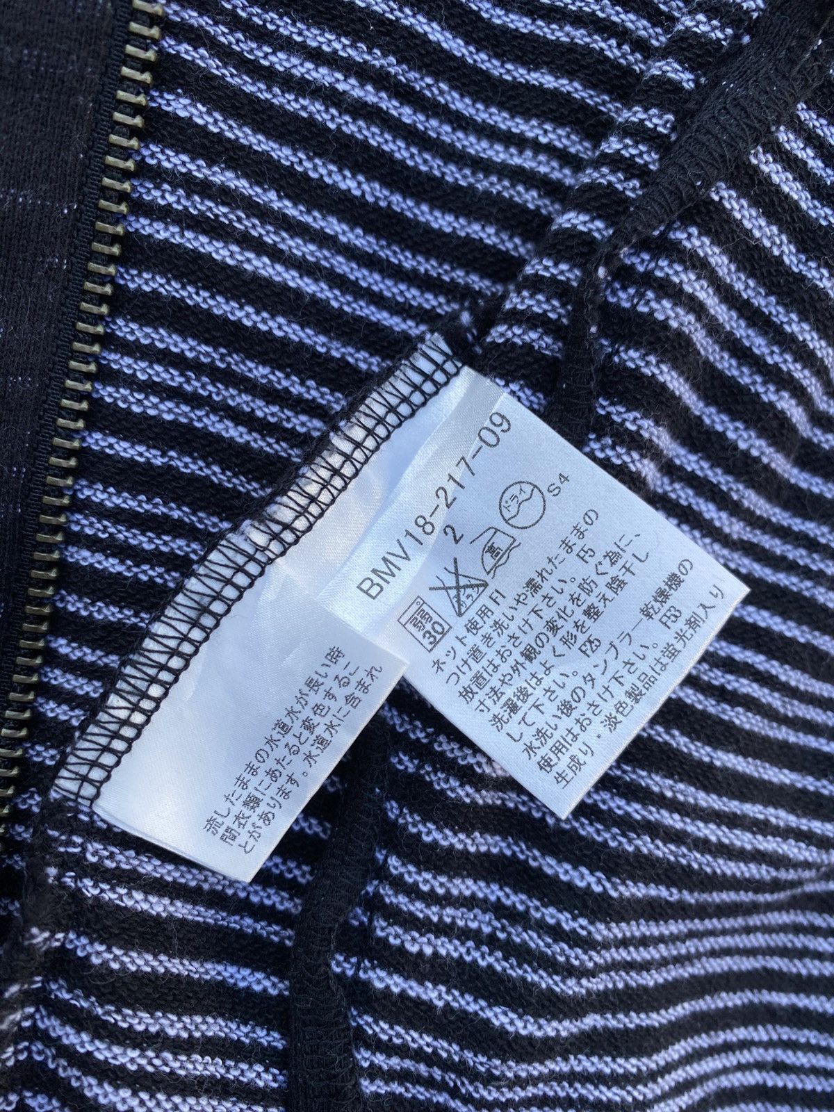 Burberry Rare Vintage Burberry Black Label 3/4 Sleeves Zip Up Sweater Size US S / EU 44-46 / 1 - 14 Thumbnail