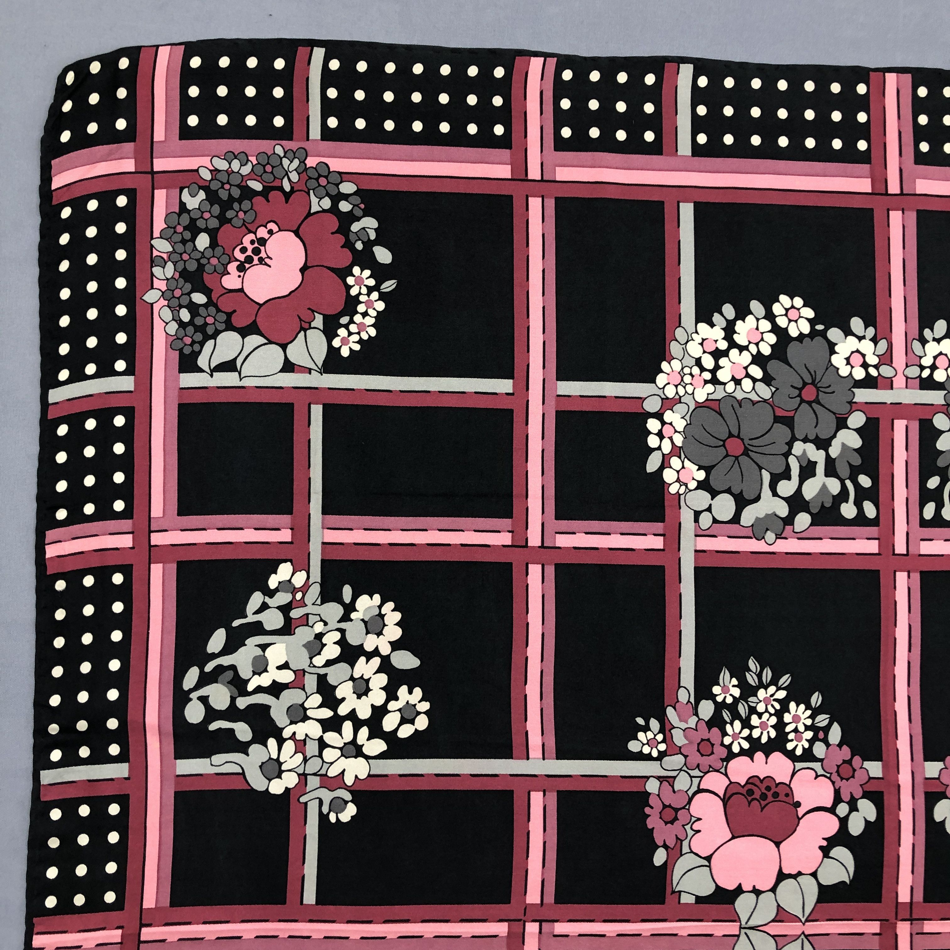 Emanuel Ungaro × Vintage Vintage Emanuel Ungaro SILK Scarf Twill Stole Wraps Scarves Size ONE SIZE - 9 Thumbnail
