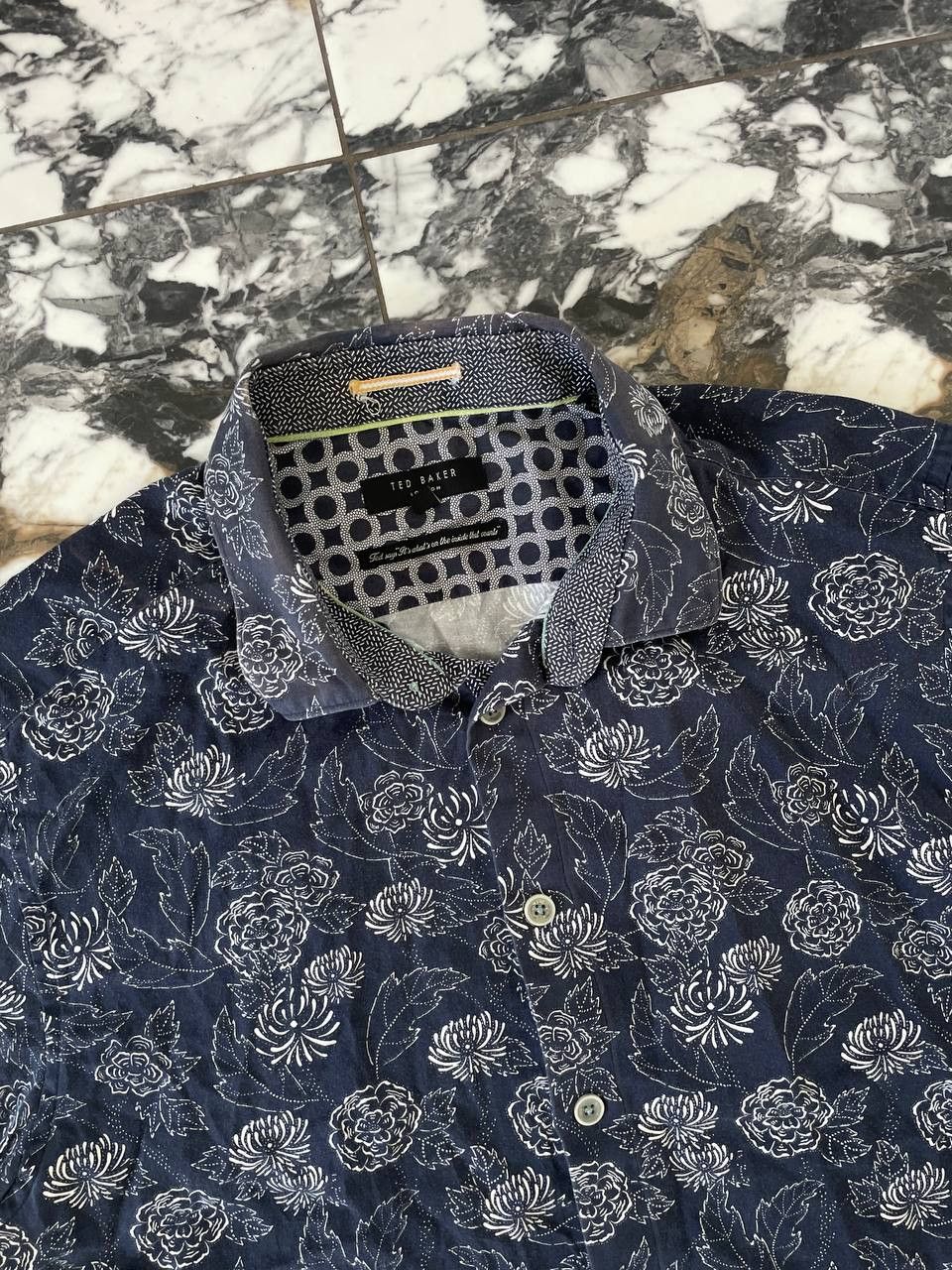 Ted Baker Ted Baker shirt with Blue floral print, Size 5 Size US L / EU 52-54 / 3 - 3 Thumbnail