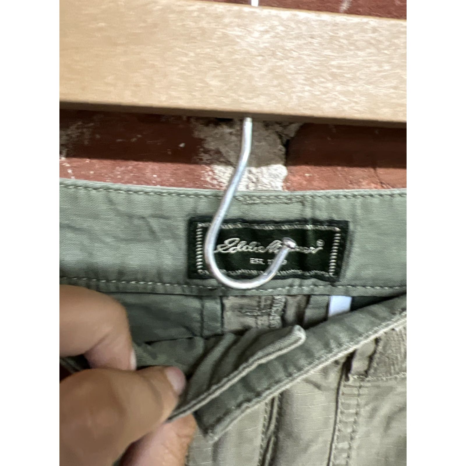 Eddie Bauer Eddie Bauer Womens Capri Pants Green 2P Petites Pants Size 26" / US 2 / IT 38 - 2 Thumbnail